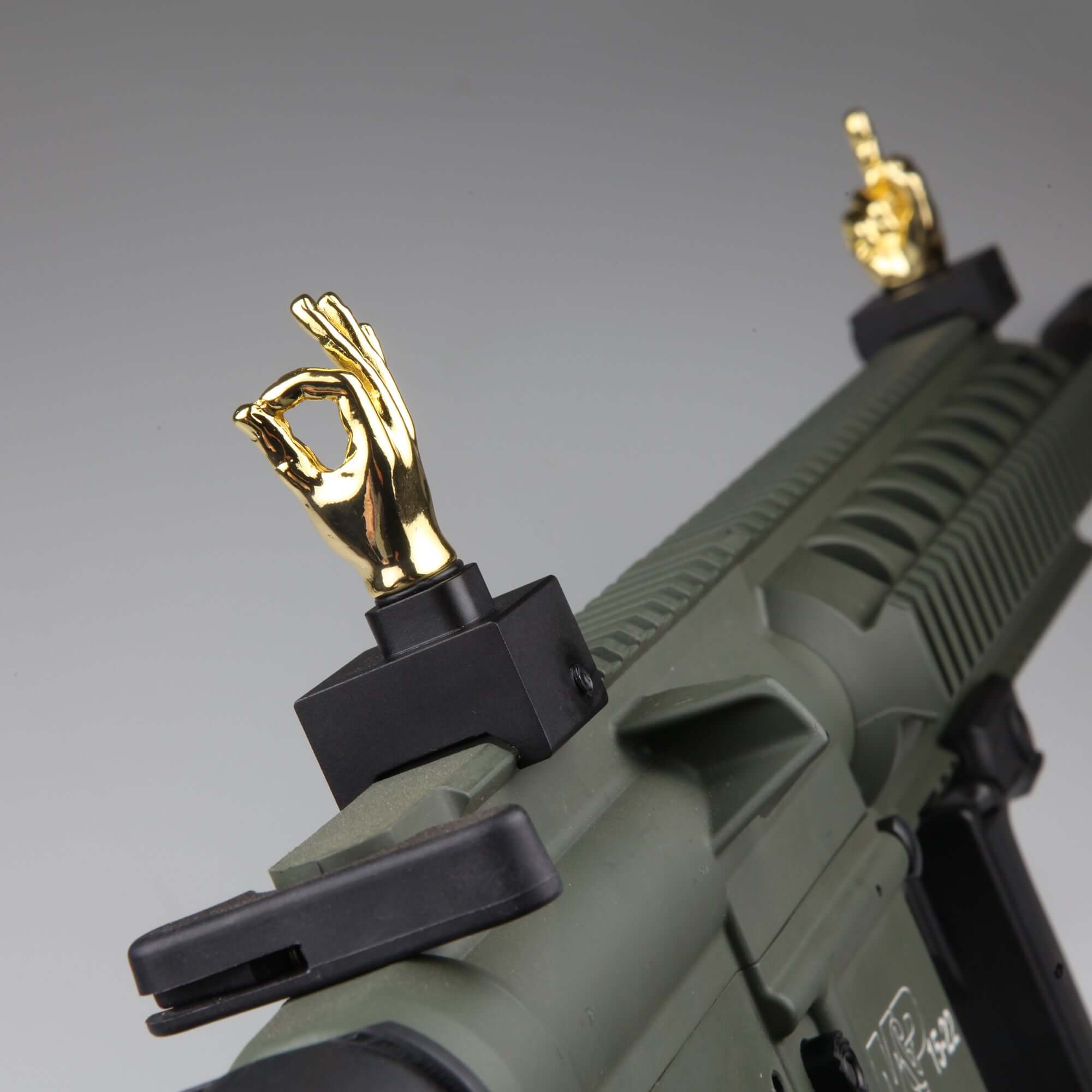 Golden Color Novelty Finger Iron Sight Set - Straight (Middle Finger & OK Hand) - Image 6