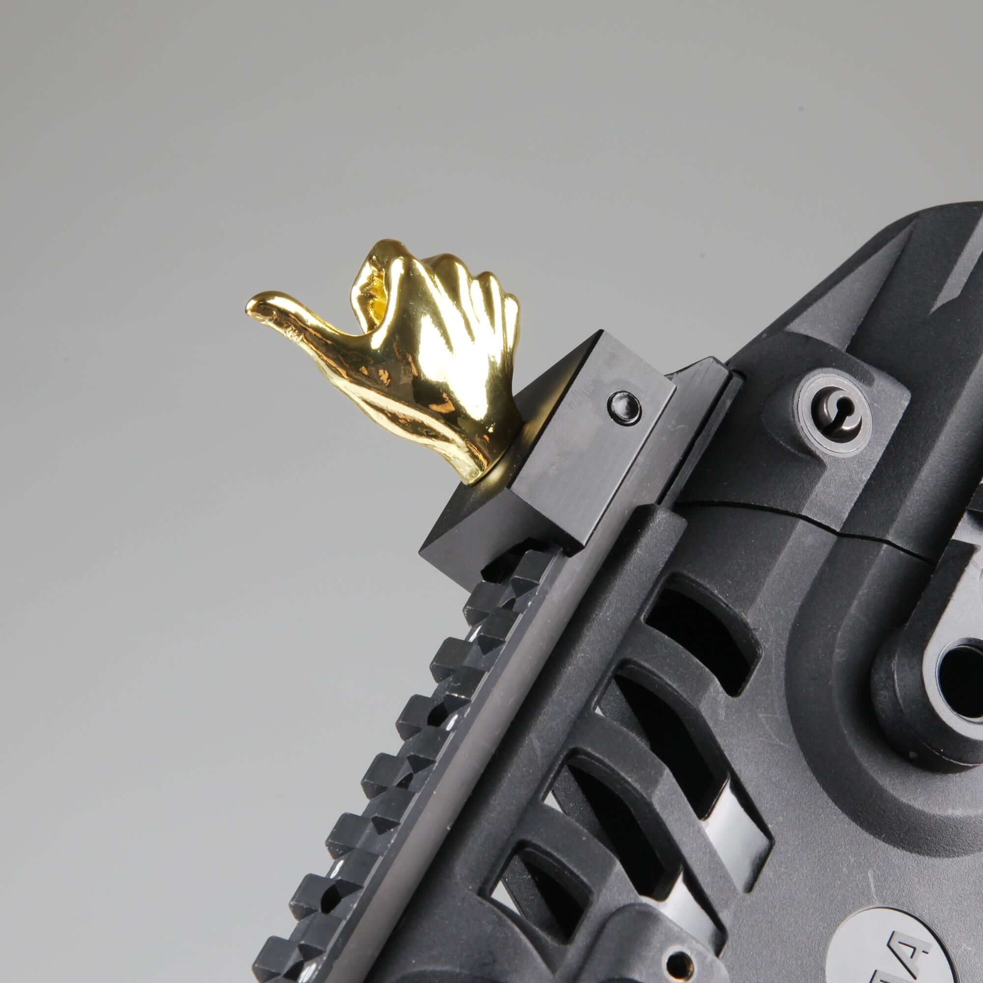 Golden Color Novelty Finger Iron Sight Set - Straight (V Hand & Thumbs Up) - Image 4