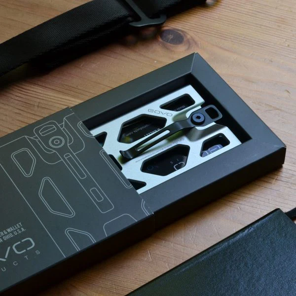 GOVO Aluminum T4 Badge Holder Wallet - Image 5