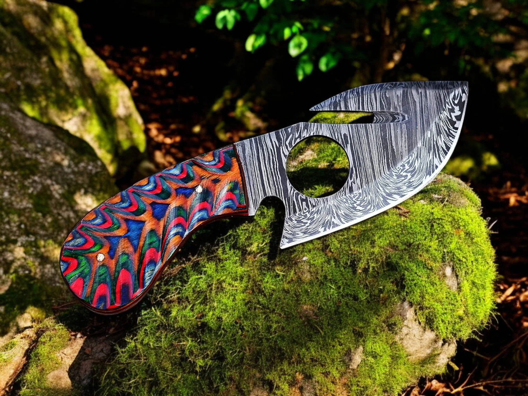 Gut Hook Skinning Knife – 7.25" Damascus Steel Blade with Exotic Color Wood Handle - Image 3