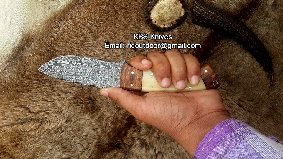 Hand Made Damascus Skinning Knife - Image 5