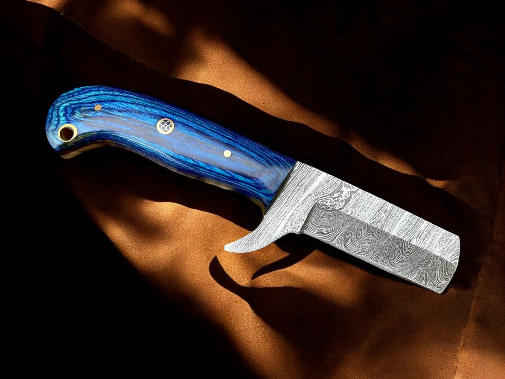 Handcrafted Bull Cutter Knife - Damascus Steel Blade - Image 3