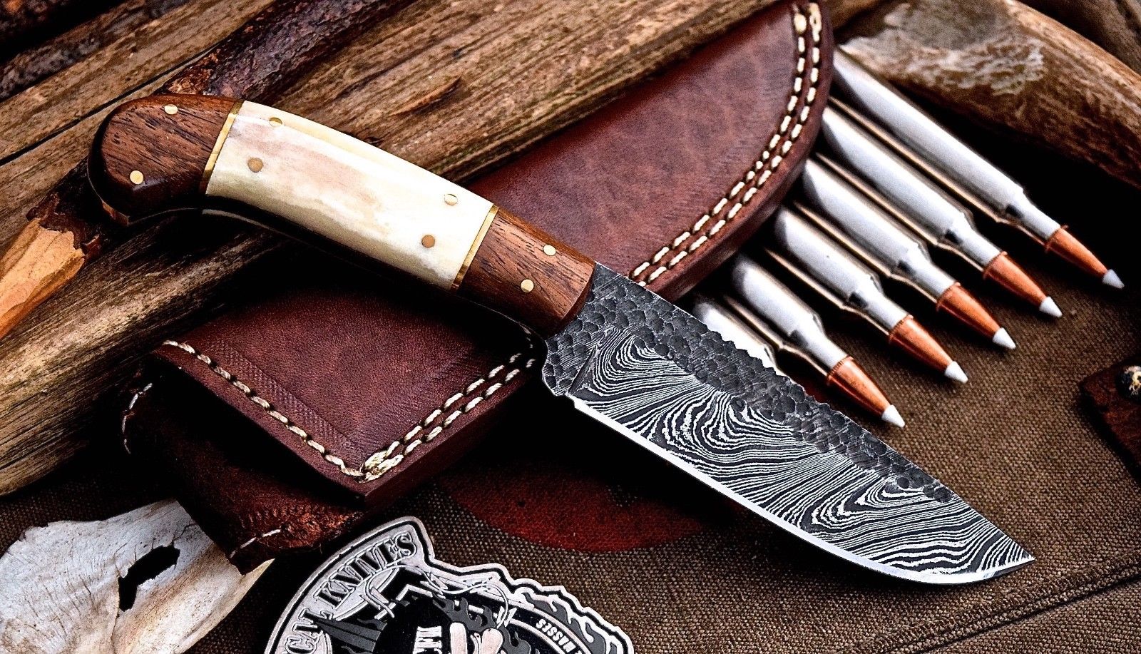 Handcrafted Custom Hunting Knife with Damascus Steel Blade - Image 3