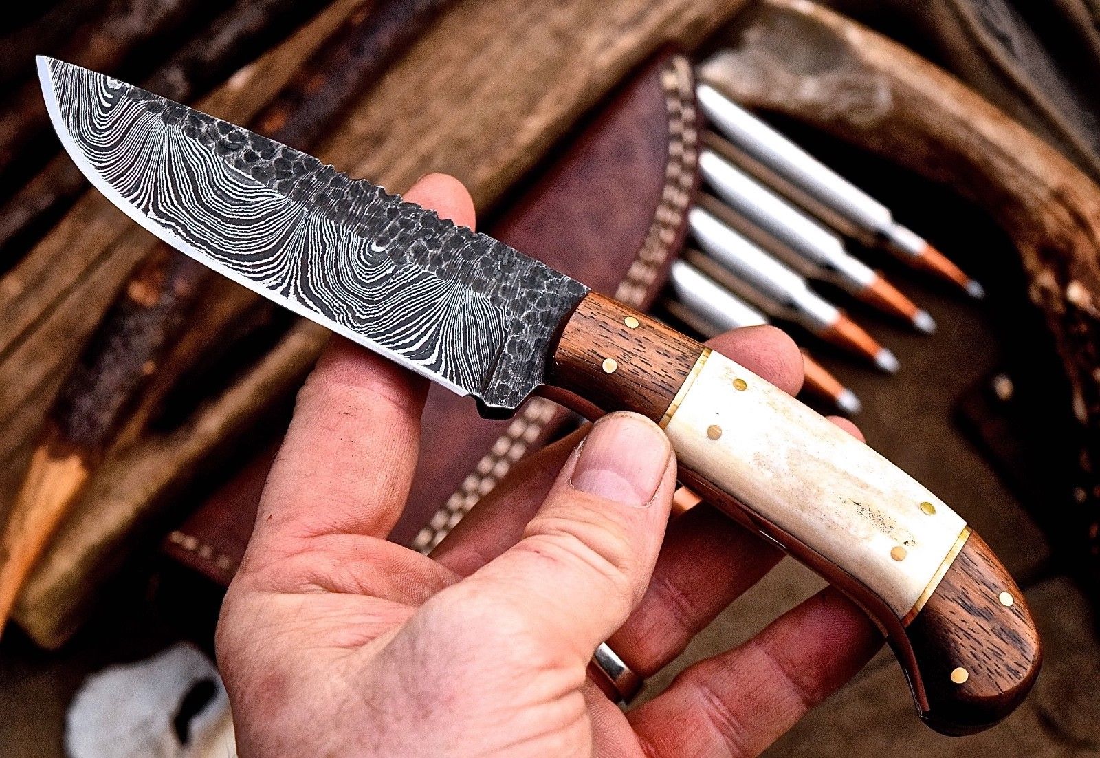 Handcrafted Custom Hunting Knife with Damascus Steel Blade - Image 4