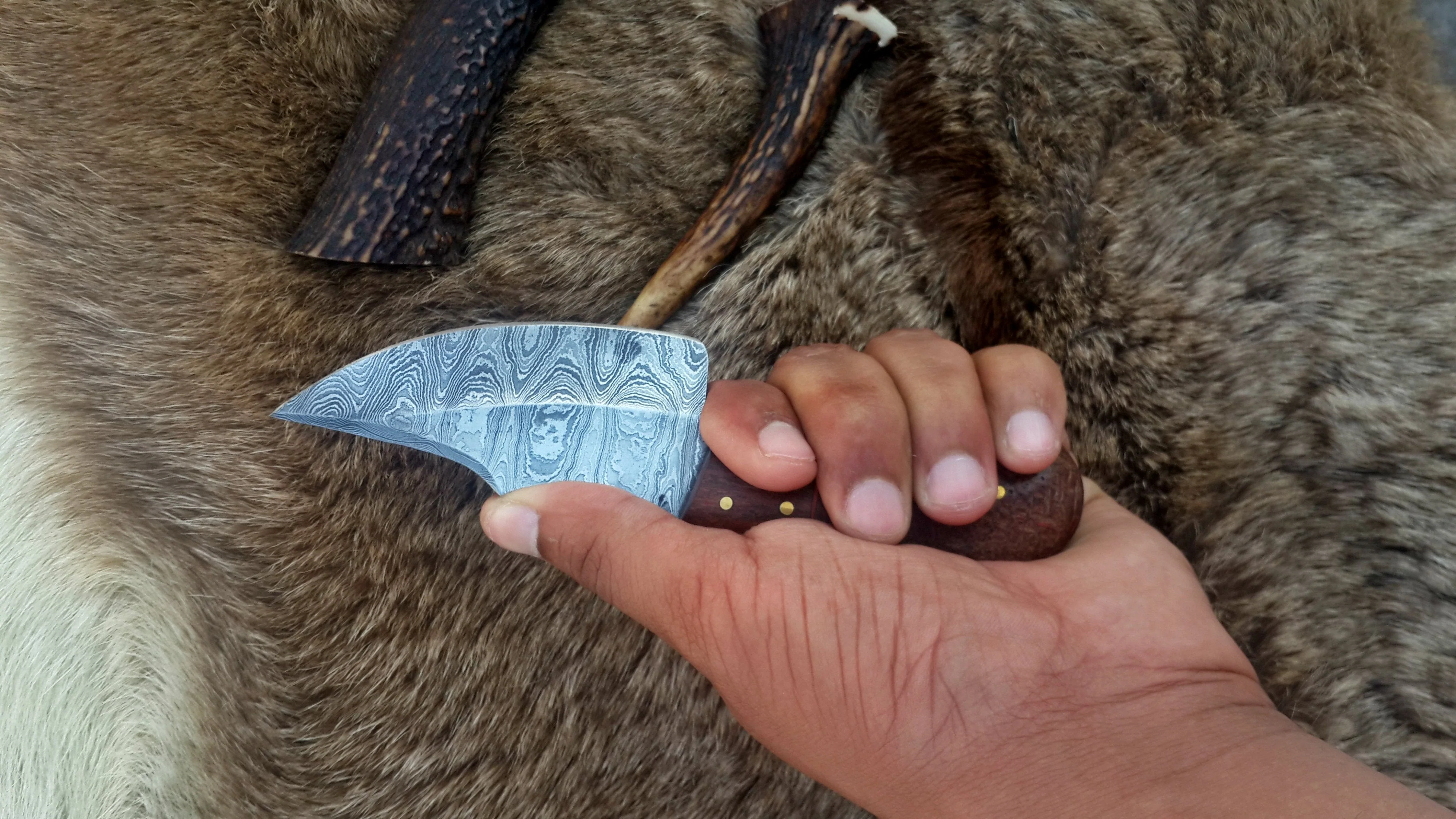 Handcrafted Custom Skinning Knife – 6.5 Inches Blade - Image 2