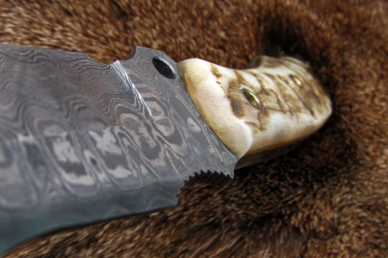 Handmade Damascus Skinning Knife - Image 3