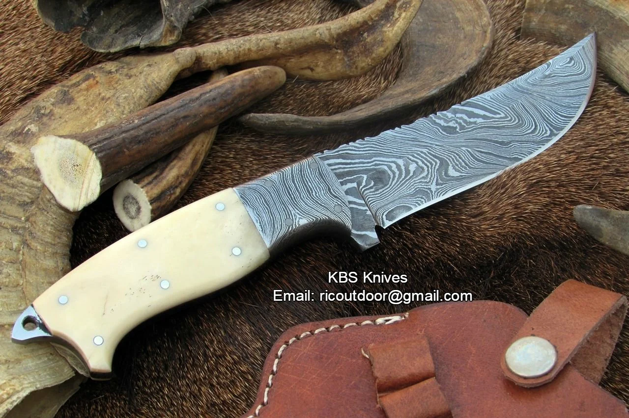 Handmade Damascus Steel Skinner Knife - Image 3