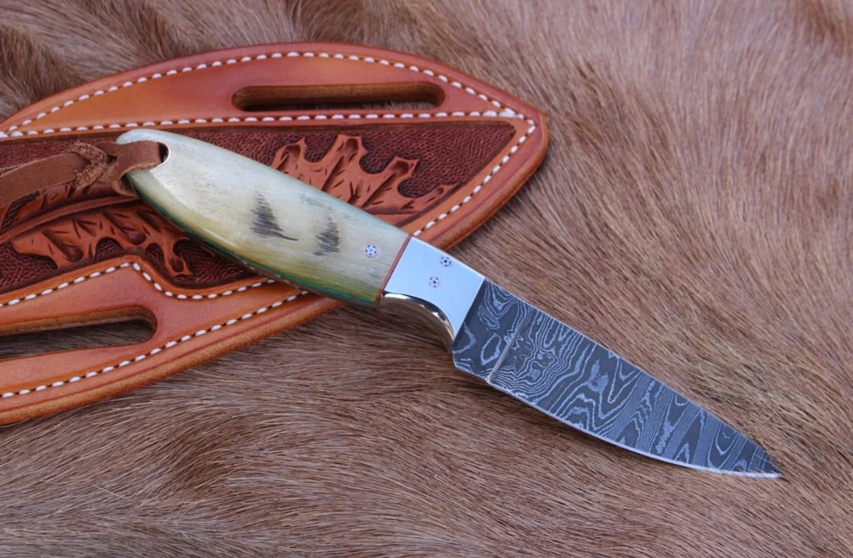 HIGHLAND HITCH – WORKING BUCKAROO KNIFE WITH DAMASCUS STEEL & MOUNTAIN SHEEP HORN - Image 2