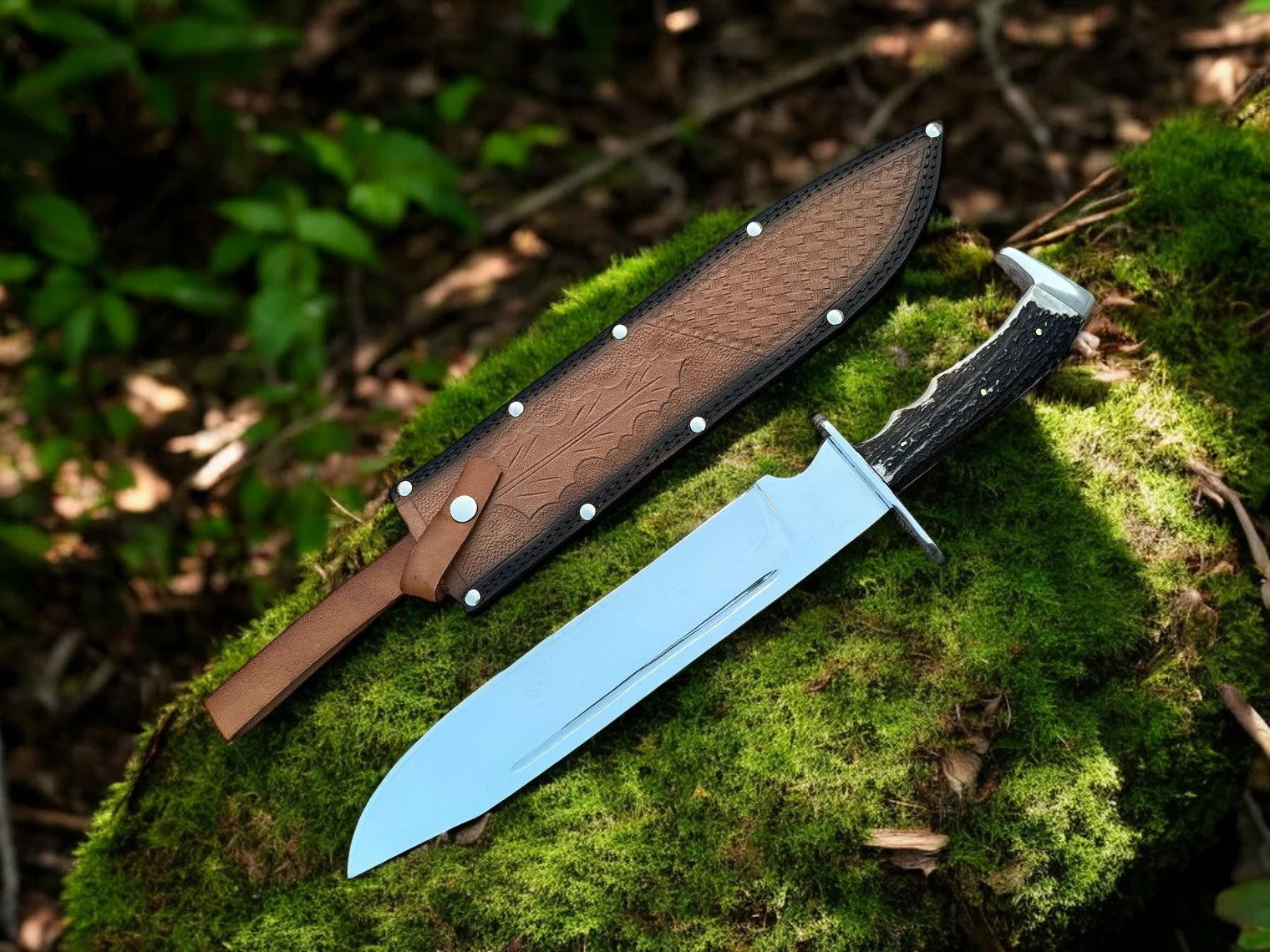 Highlander Stag Handle Bowie – 18" Custom Handmade D2 Steel Blade with Stag Horn Handle - Image 3