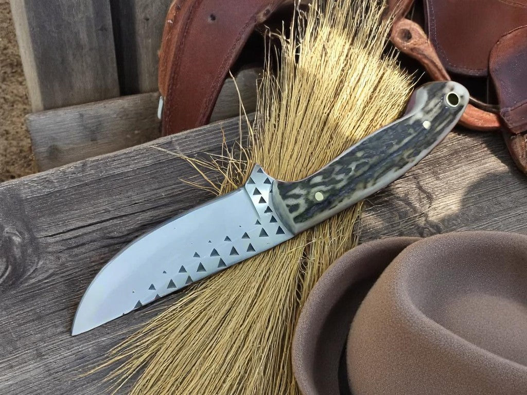 Hornspur Hunter – Rustic Belt Knife with Antler Handle & Leather Sheath - Image 2