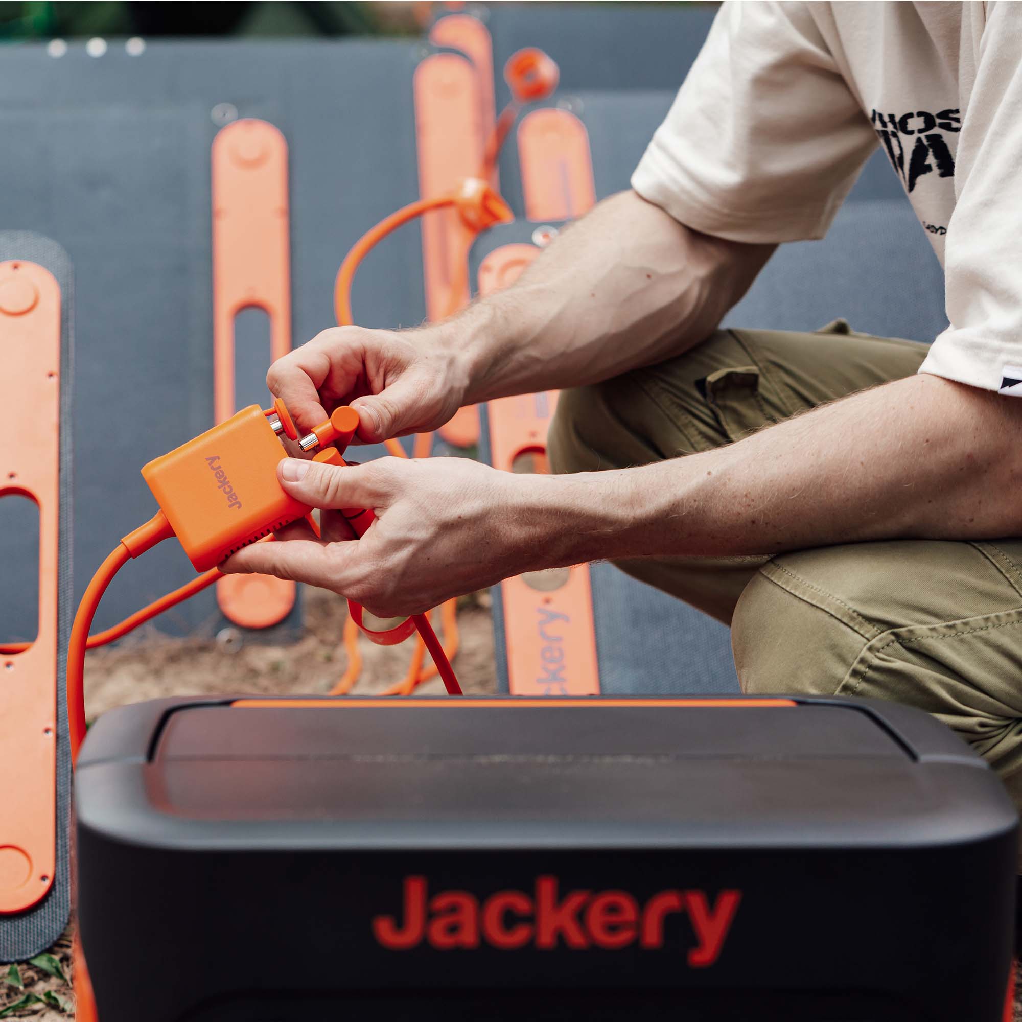 Jackery Solar Panel Connector - Image 6