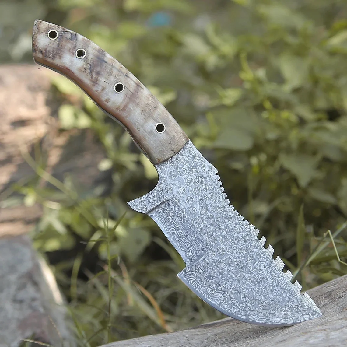 Knife from the Movie Hunted – 10" Damascus Steel with Sheep Horn Handle - Image 4