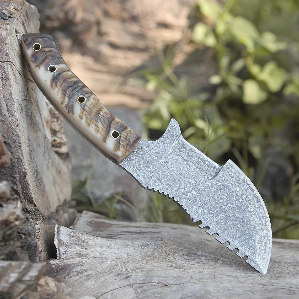 Knife from the Movie Hunted – 10" Damascus Steel with Sheep Horn Handle - Image 6