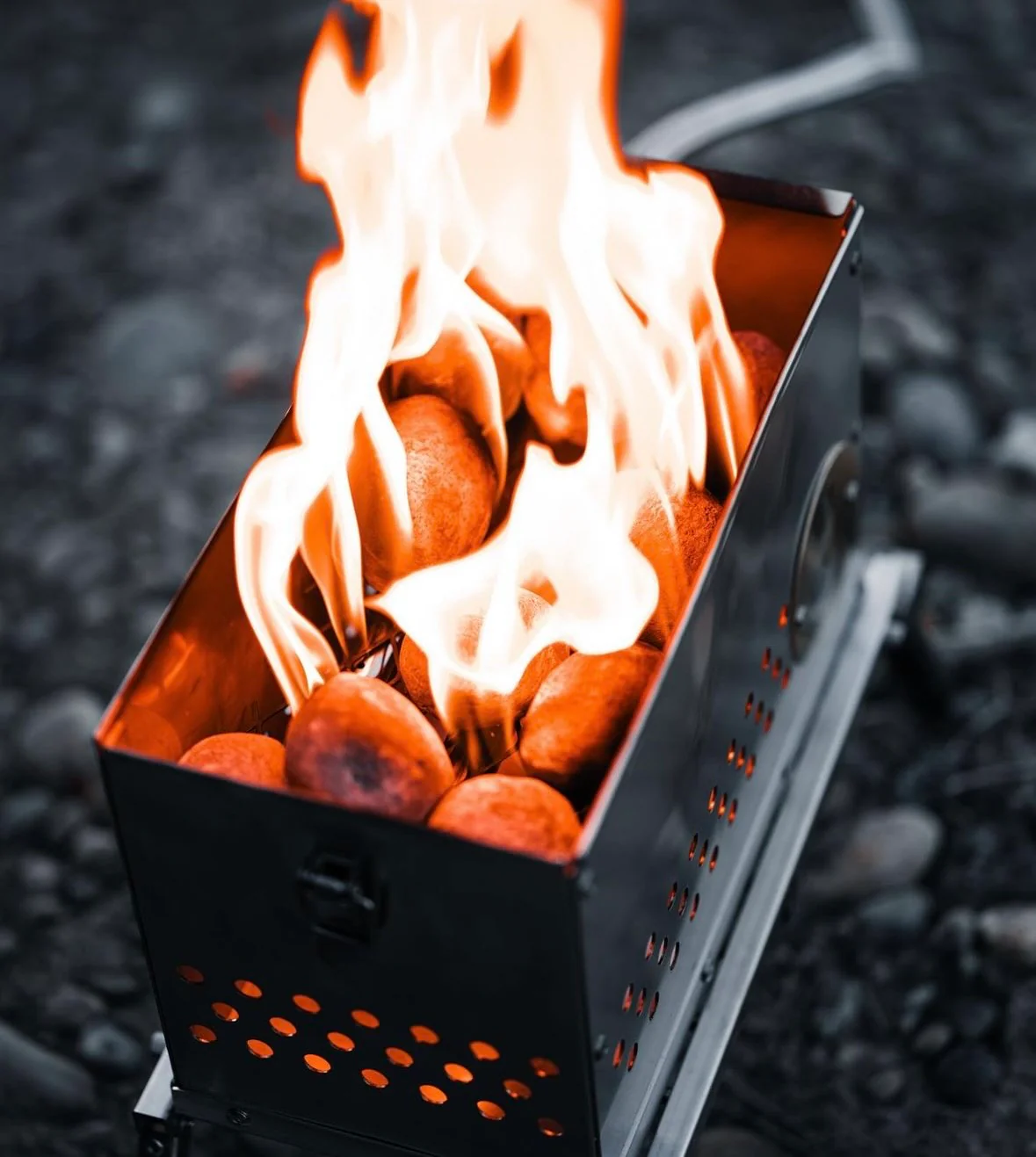 LavaBox Campfire Kitchen: Cooking and Campfire in one package - Image 4