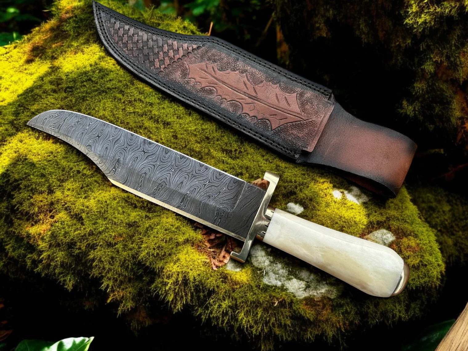 Legendary Western W49 Bowie Knife – Custom Handmade Damascus Steel Blade with Bone Handle - Image 3