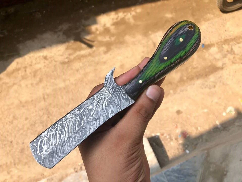 Luxury Traditional Straight Razor with Full Tang Damascus Steel Blade and Exotic Pakka Wood Handle - Includes Leather Case - KBS Knives Store Exclusive - Image 2