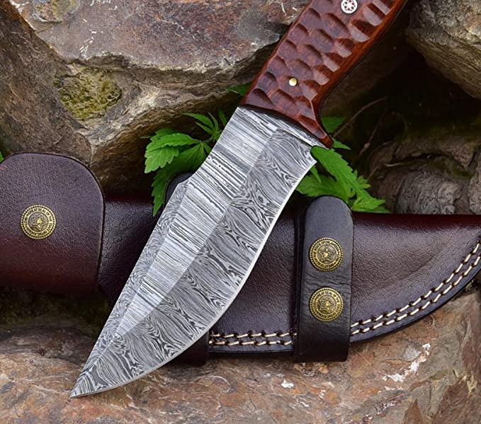 Masterpiece in Steel: 10-inch Damascus Hunting Knife with Rosewood Handle and Leather Sheath - KBS Knives Store - Image 3