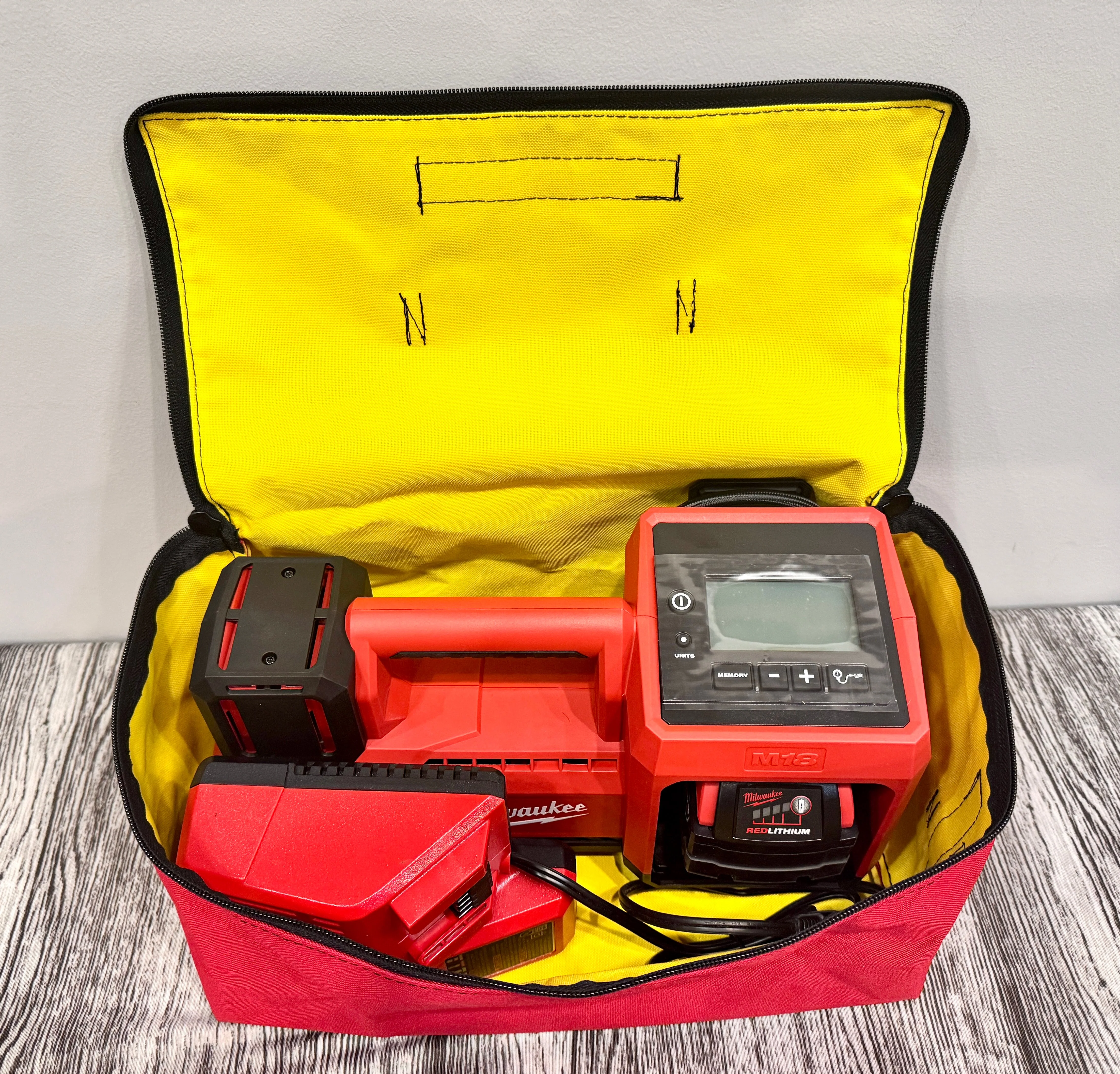 Milwaukee M18 Inflator Carrying Bag - Image 2
