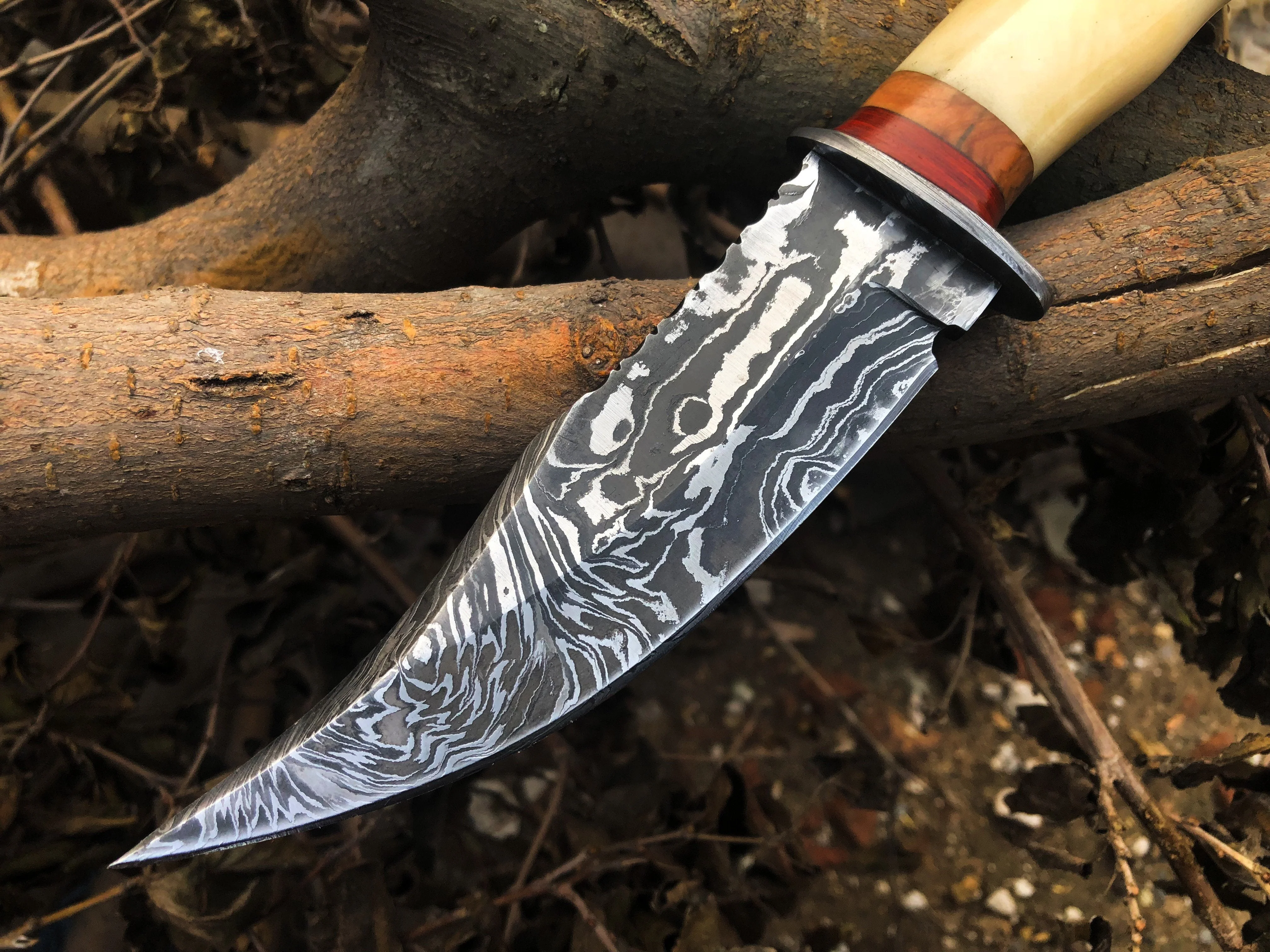 New Custom Handmade Damascus Steel Hunting Skinning Knife - Image 2