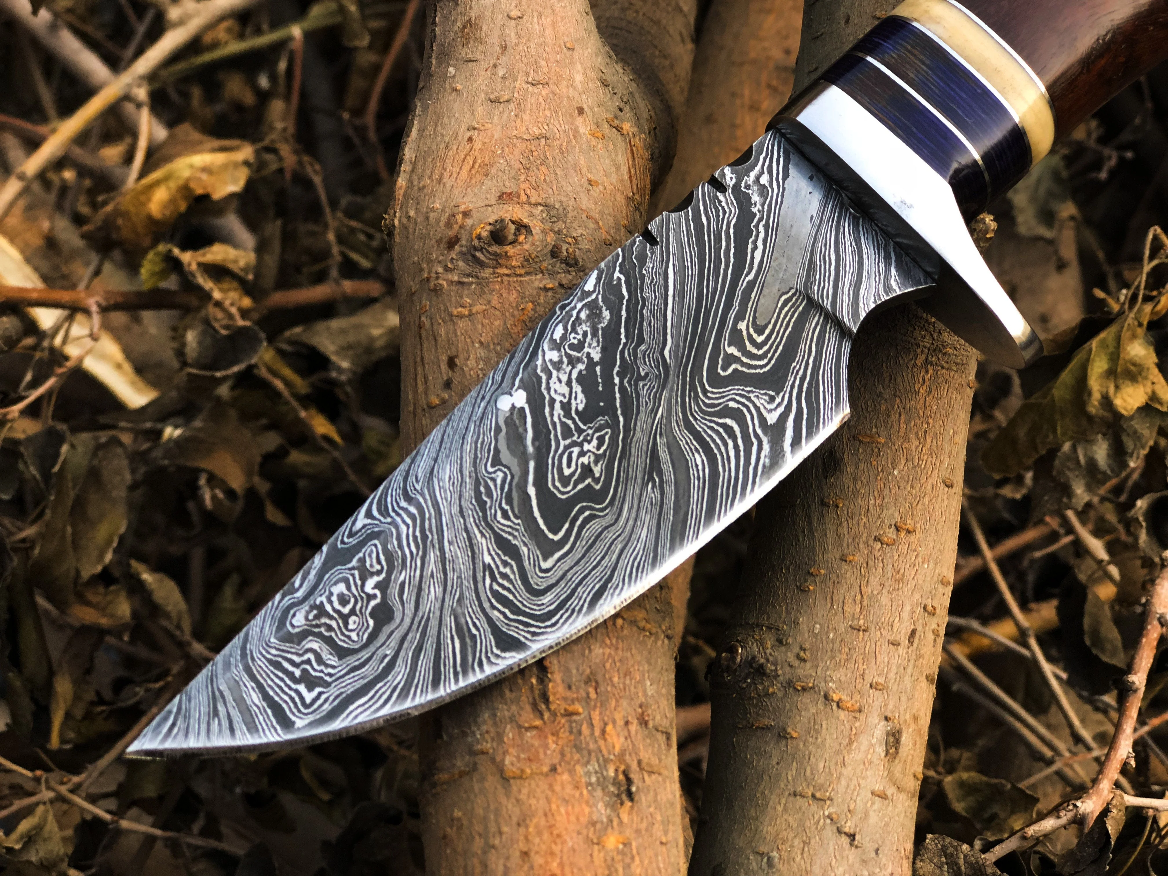 New Custom Handmade Damascus Steel Hunting Skinning Knife - Image 3