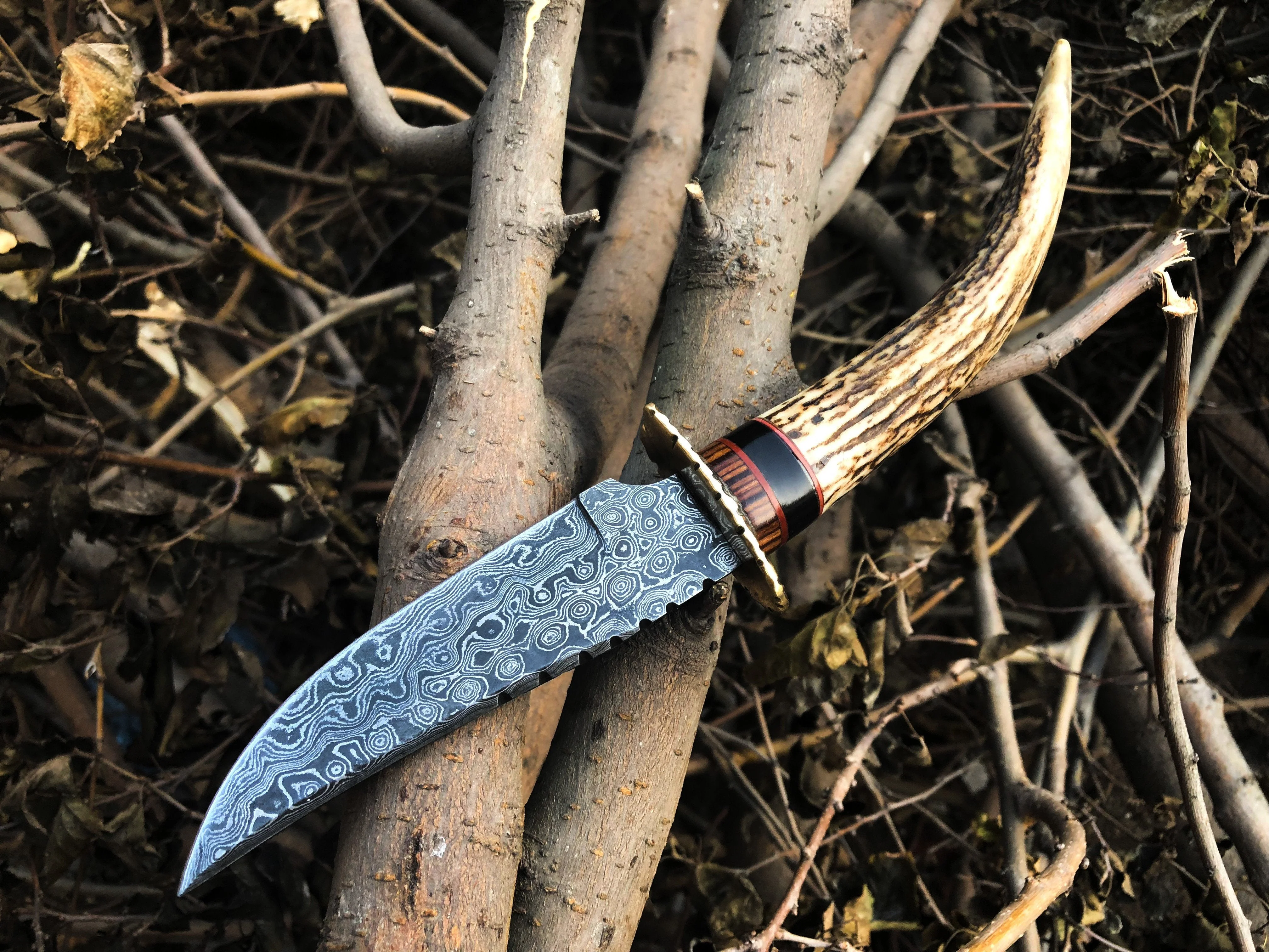New Custom Handmade Damascus Steel Hunting Skinning Knife - Image 3