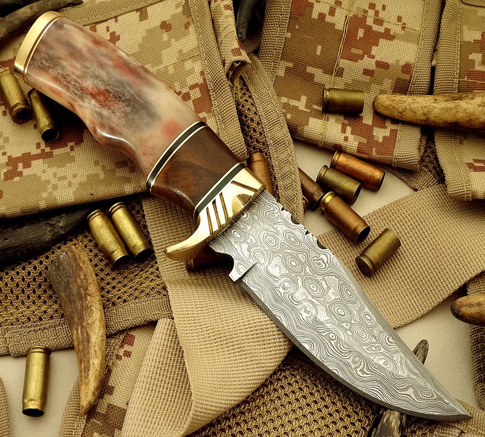 New Custom Handmade Raindrop Damascus Steel Hunting Skinning Knife