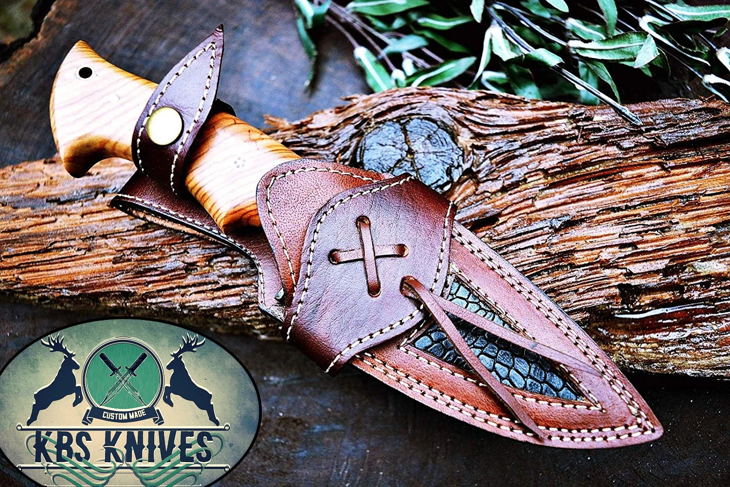 Olive Wood Handle Damascus Hunting Knife - Image 3