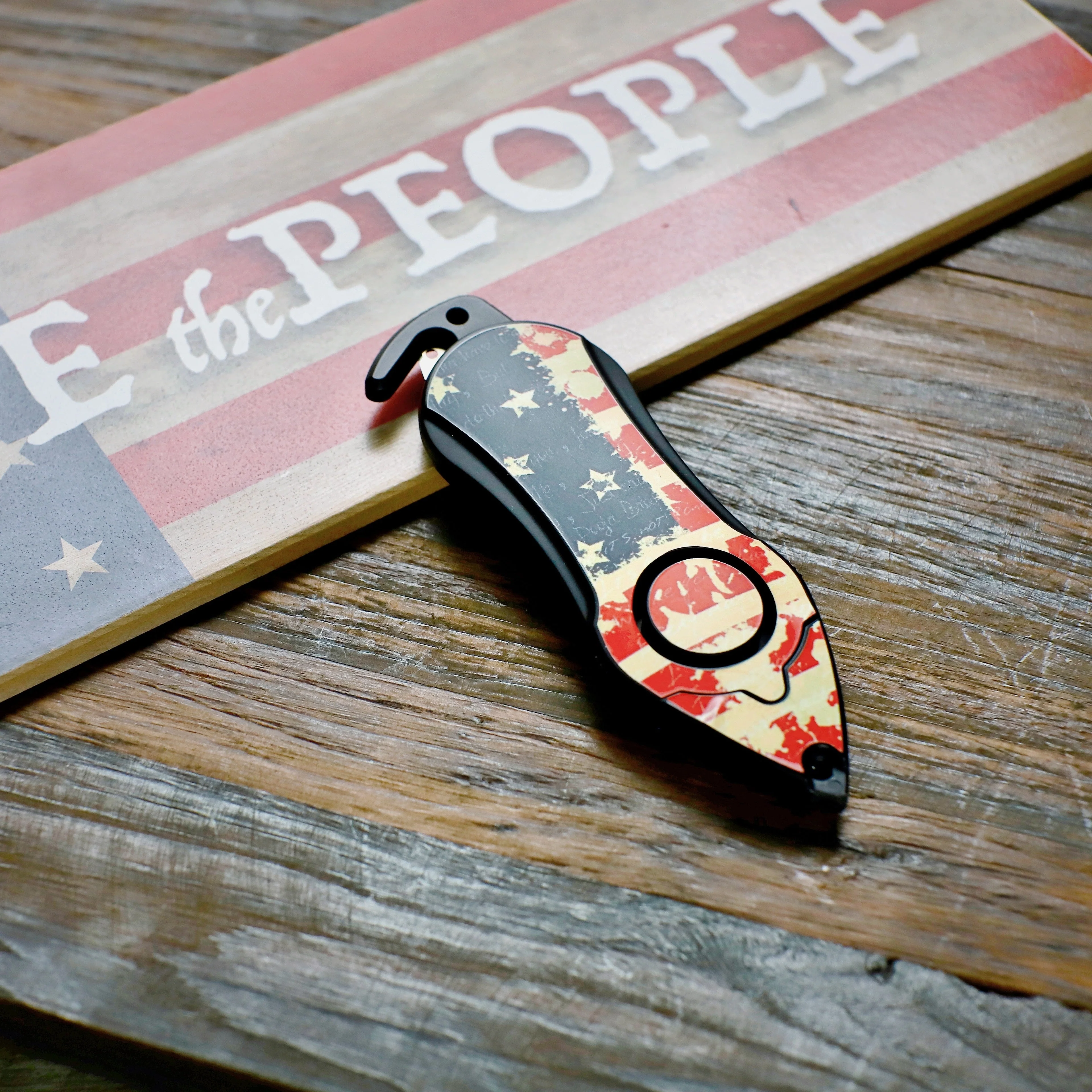 Personal Alarm Keychain Safety Emergency Tool  (USA Flag) - Image 2