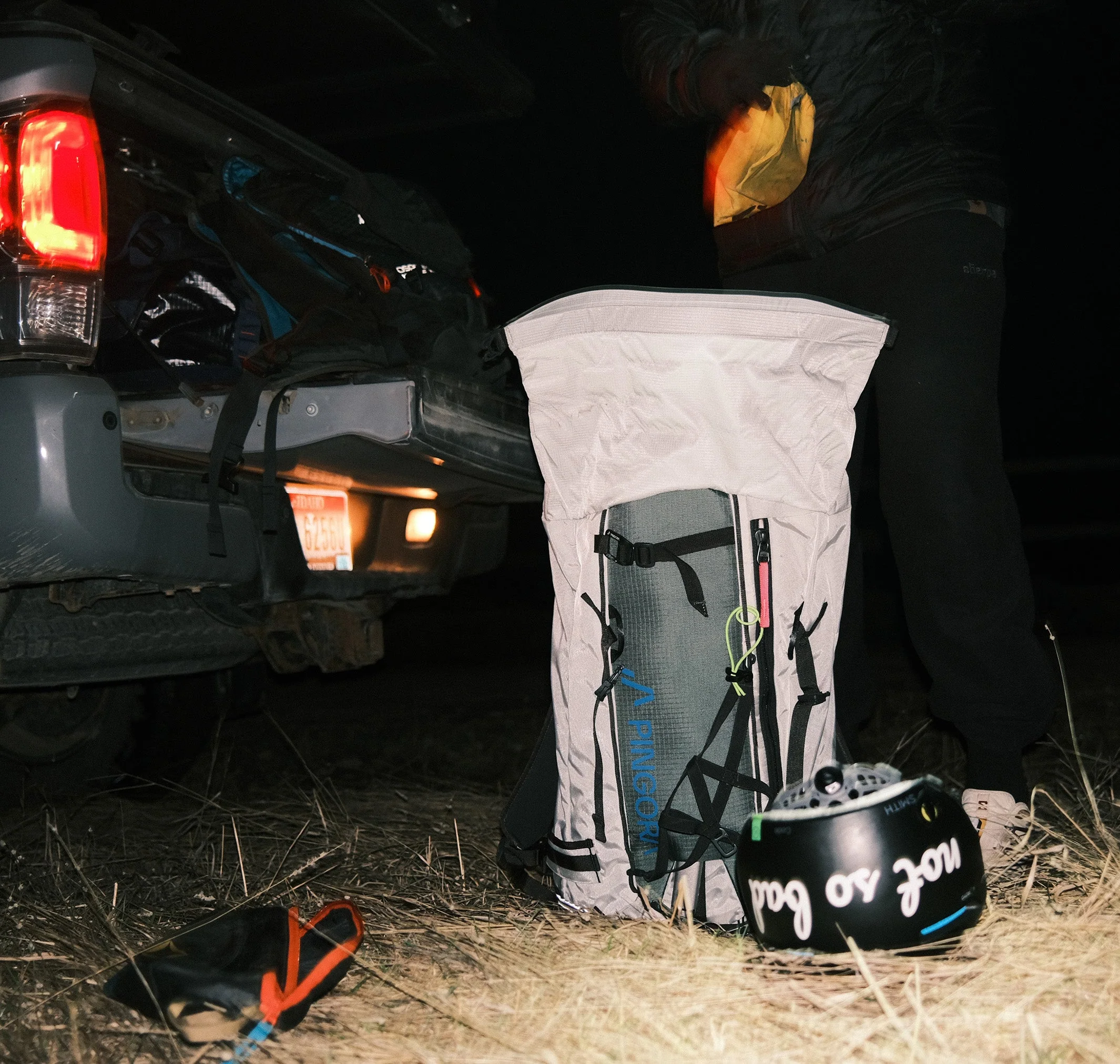 Pingora Vivid 35 Liter Backcountry Ski Pack - Image 12