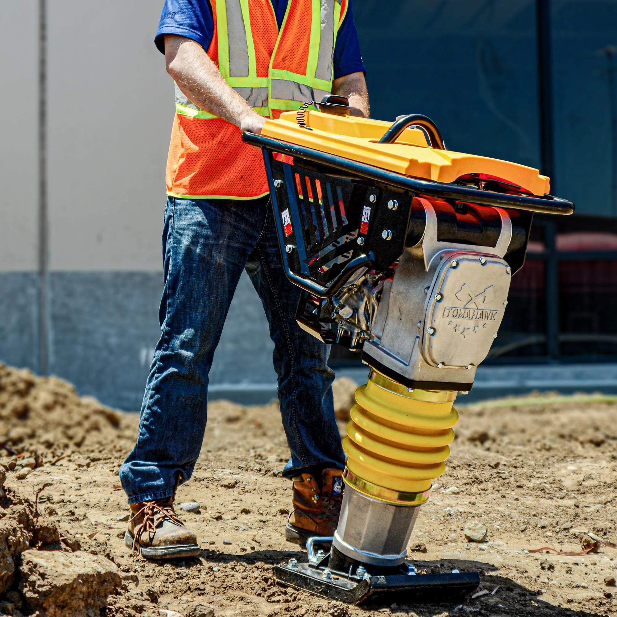 3.6HP Honda Vibratory Rammer Jumping Jack Tamper with Honda GXR120 Engine Impact Force 3,550 lbs/ft - Image 2