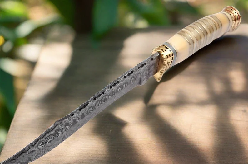 Premium Modern Bowie Knife - Damascus Steel Blade with Handmade Bone Handle and Brass Guard - Image 3