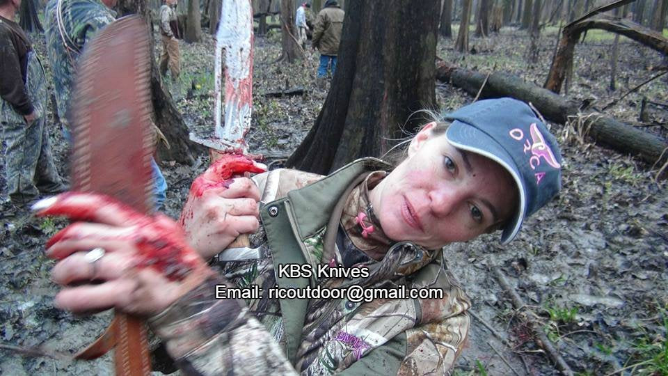 Rambo Knife – Handmade 17" Damascus Steel Blade with Blood Groove & Rosewood Handle - Image 3
