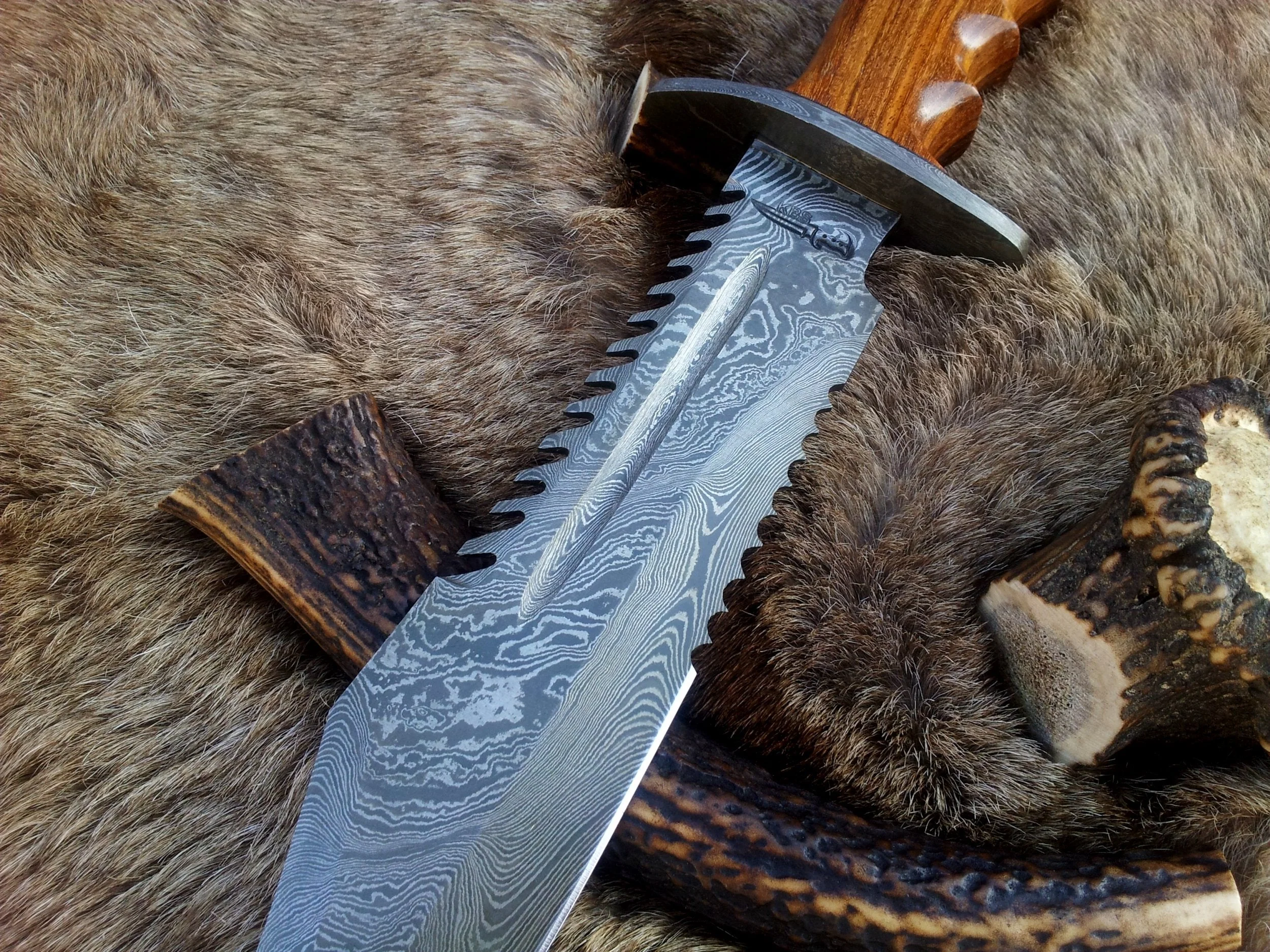 Ranger Survival Bowie Knife with Custom Handcrafted Damascus Steel Blade & Rosewood Handle - 15 Inches - Image 3