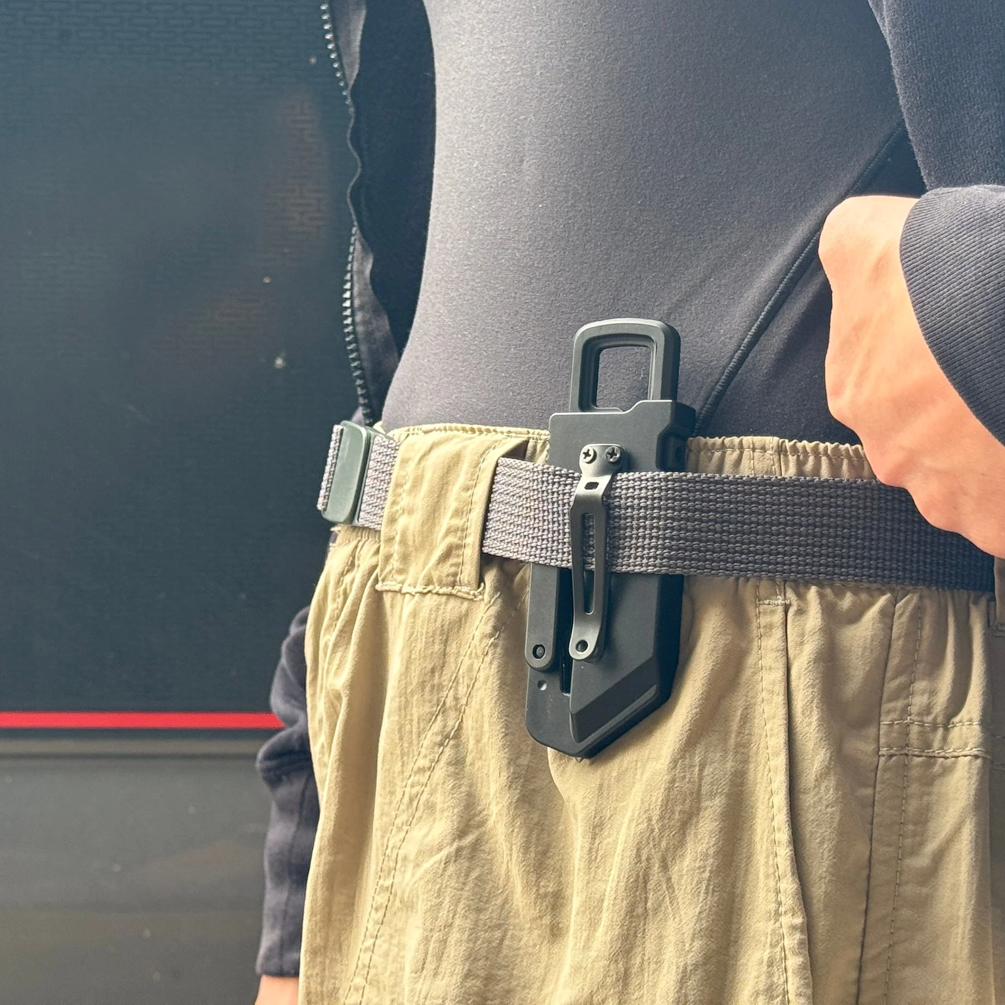 ResqBlade Utility Knife with Window Breaker & Seatbelt Cutter - Image 13