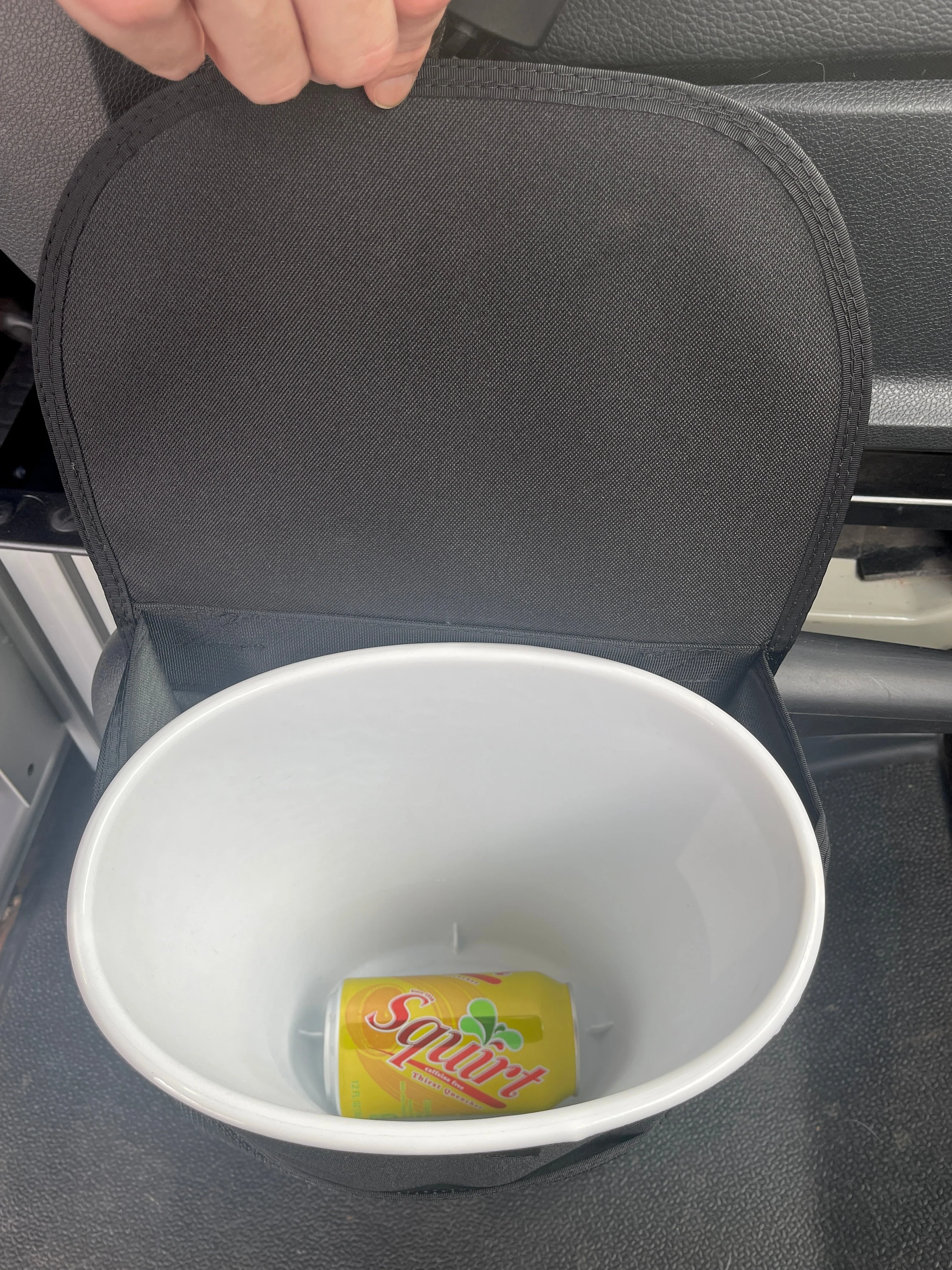 Revel Van Trash Bag (Between the Seats). - Medium - Image 4