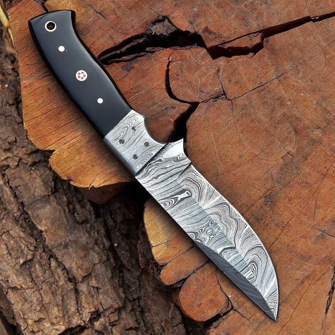 Ridgeback Ranger-Custom Handcrafted Damascus Steel Hunting Knife with Buffalo Horn Handle and Damascus Bolster - Image 3