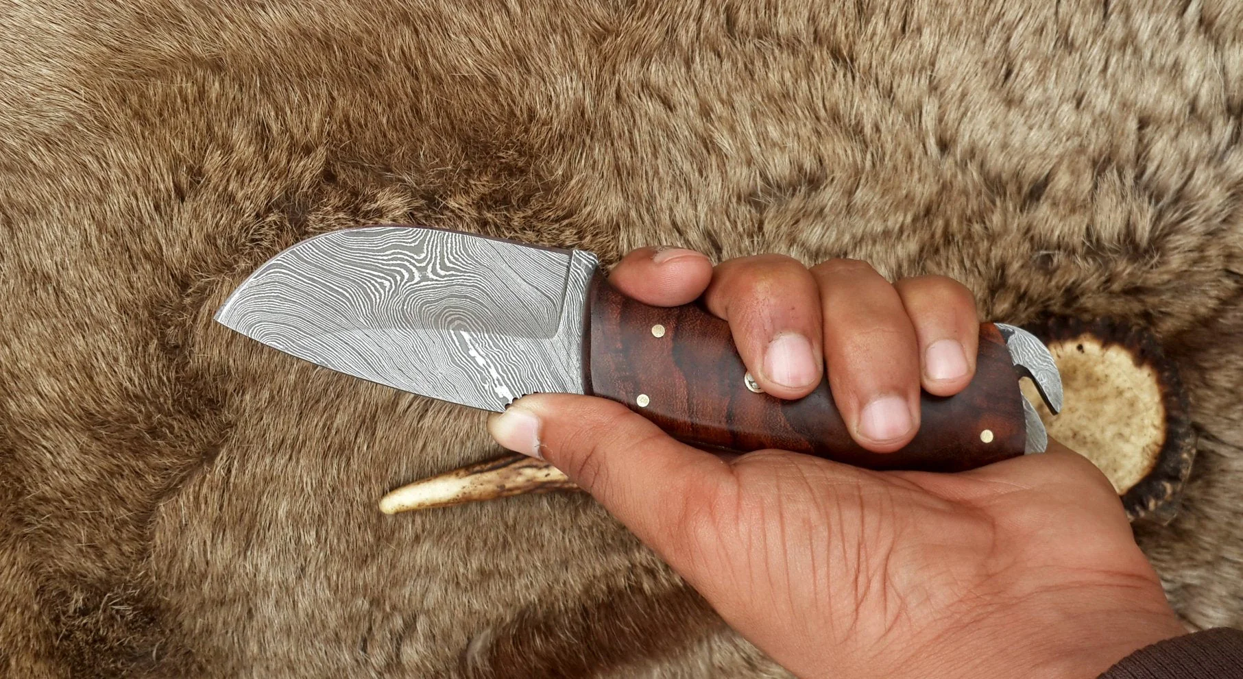 Skinning Blade Custom Handmade Full Tang Damascus Steel with Rosewood Handle, 7.5-inch - The Rosewood Edge - Image 5