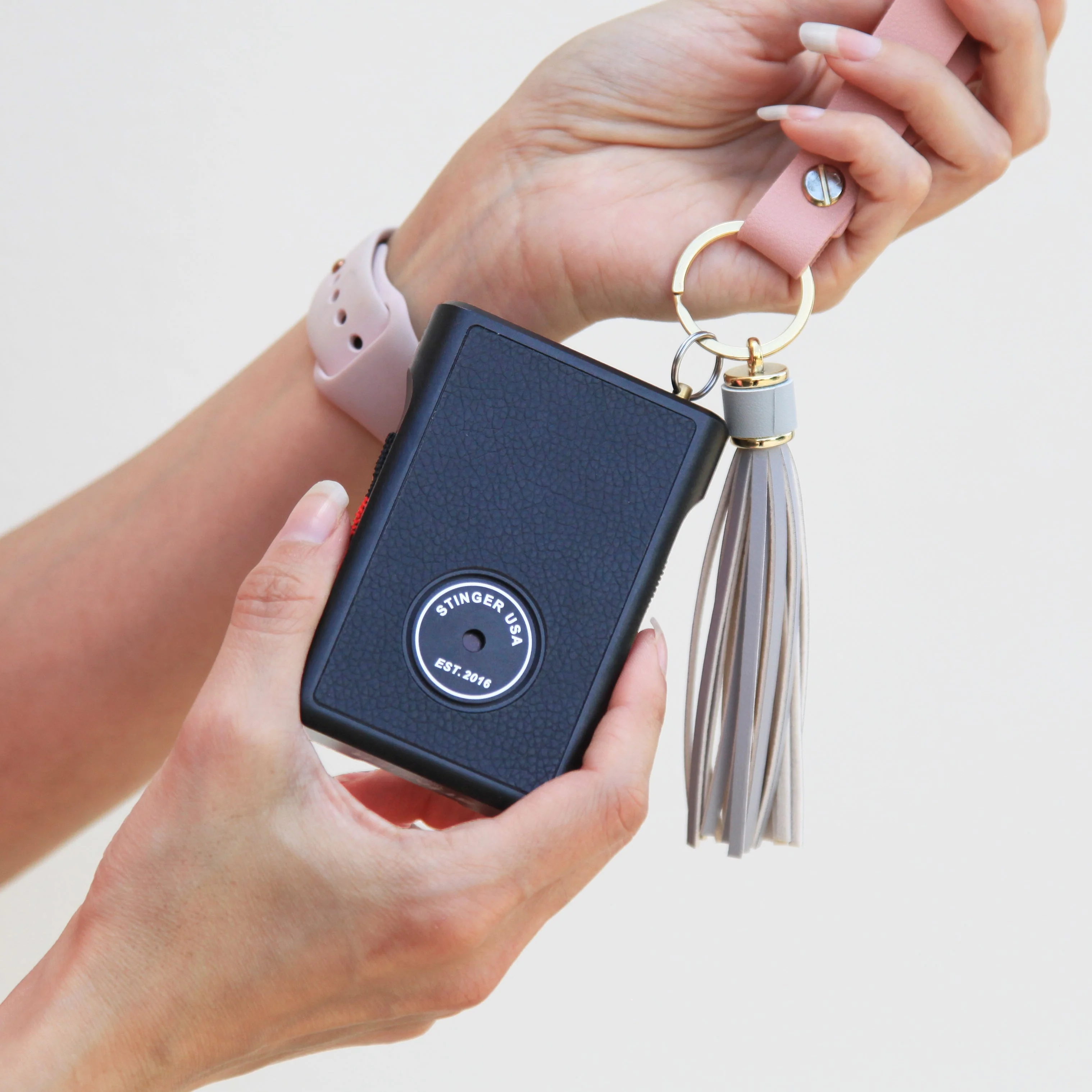 Stinger Aluminum Minimalist Wallet, Card Holder, Safety Wallet with Personal Alarm ( Leather Black ) - Image 3