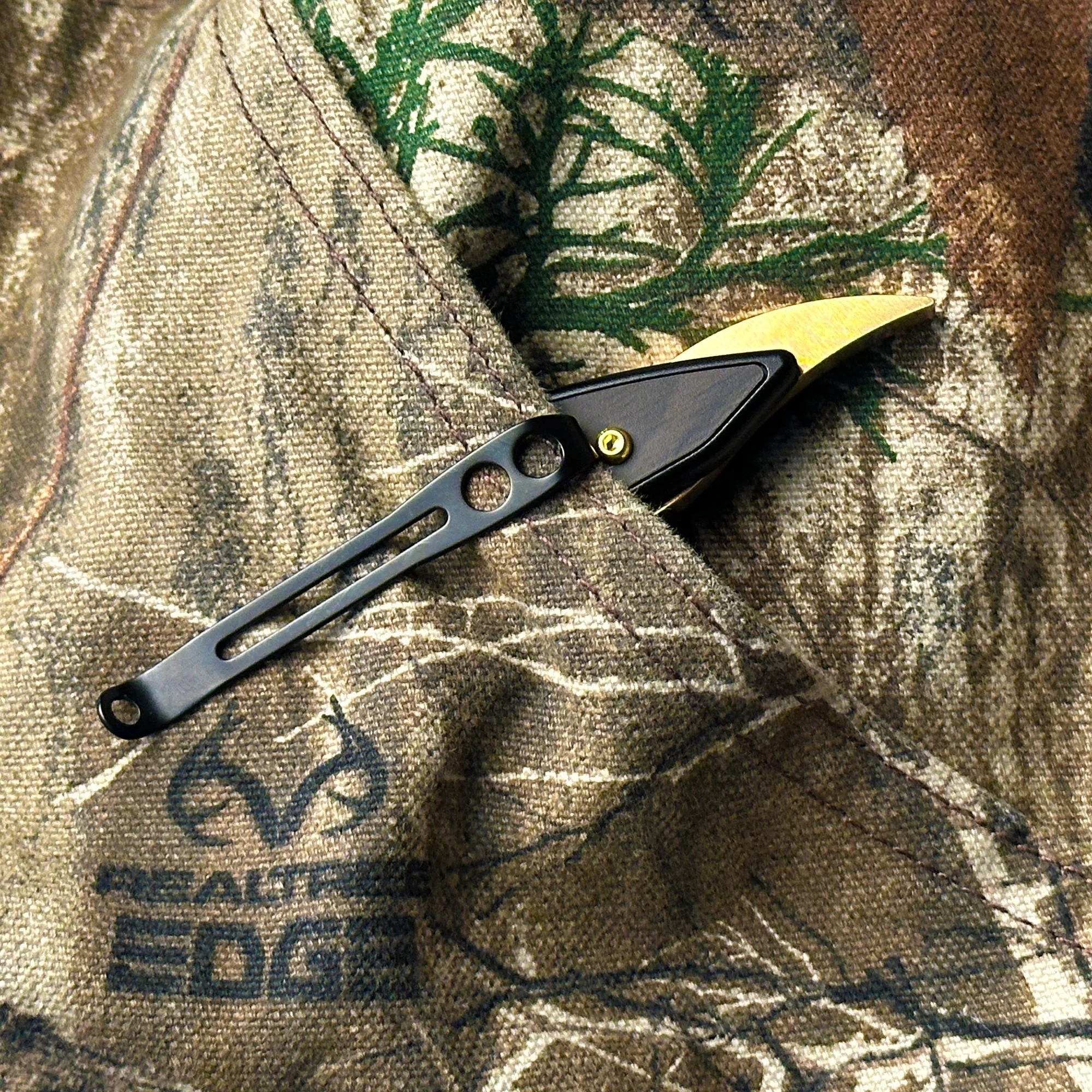 Stinger Brass Edition Vintage Straight Utility Tool (Limited Edition) - Image 5