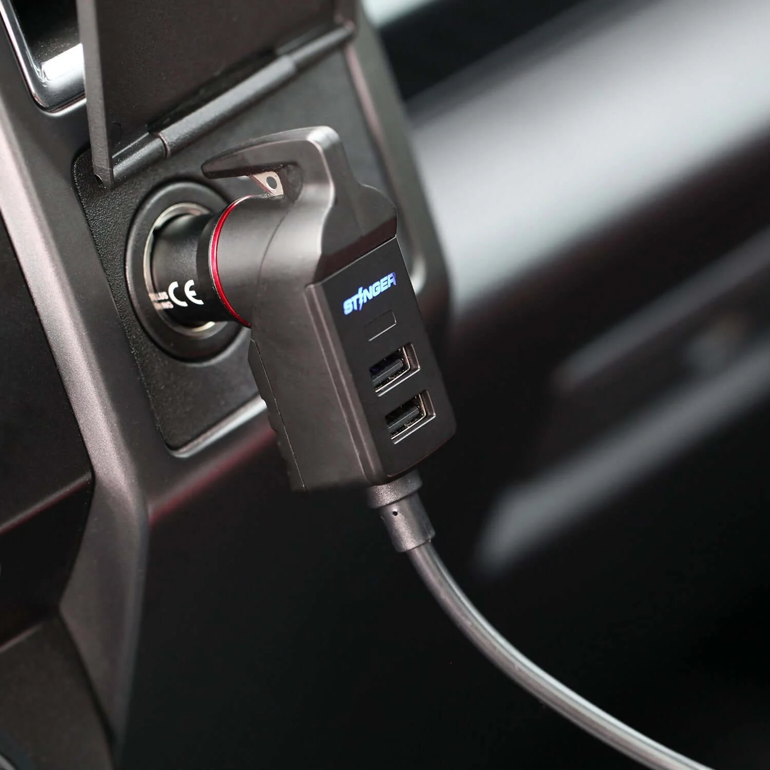 Stinger Car USB Hub Emergency Escape Tool - Image 2
