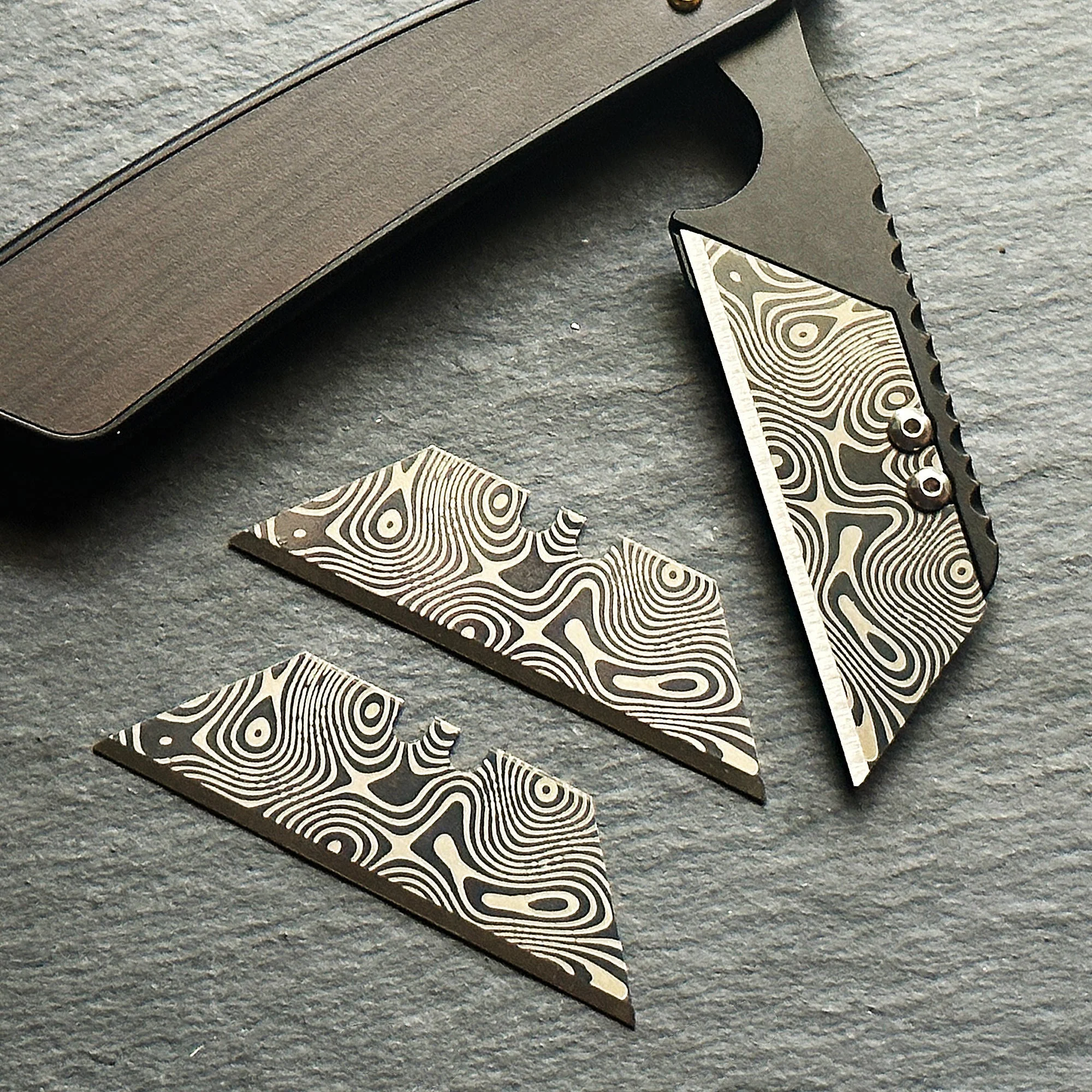 Stinger Laser Engraved Utility Edges, Utility Tool Replacements - Black Damascus Style (Trapezoid 3 pcs- Black) - Image 2