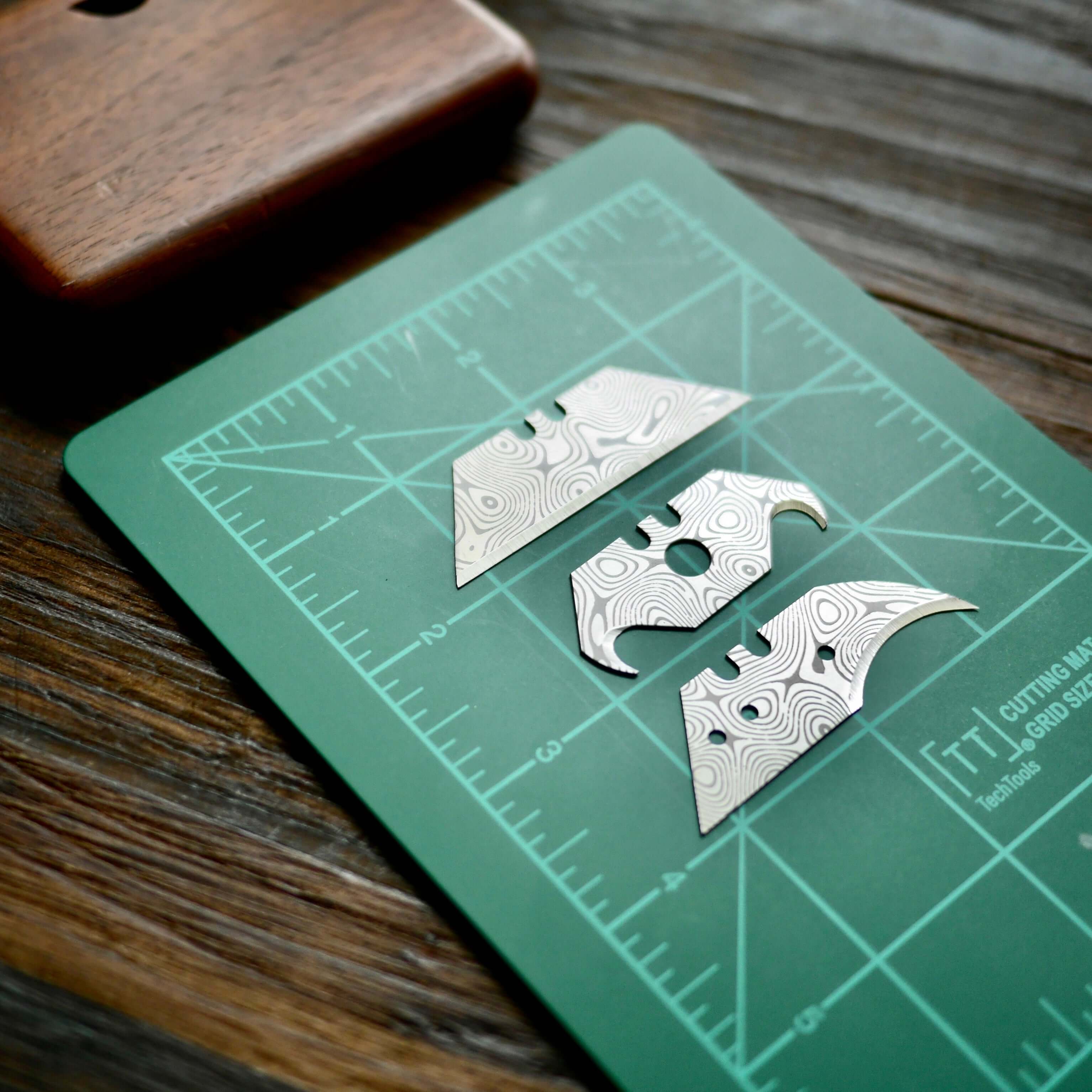 Stinger Laser Engraved Utility Razor Blades, Utility Knife Blades Replacement - Damascus Style - Image 2