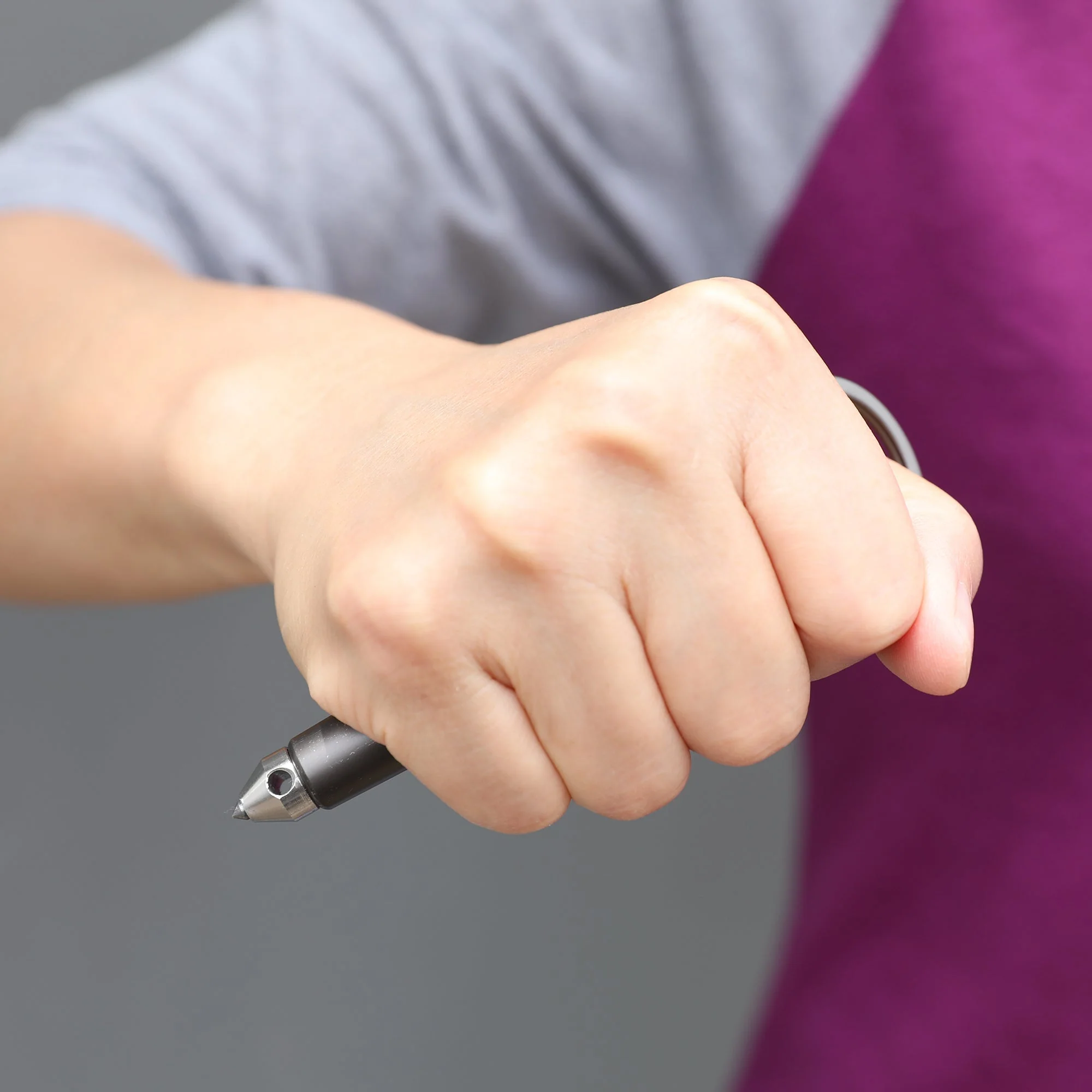 Stinger Multi-Tool Keyring with Glass Breaker Bottle Opener - Image 12