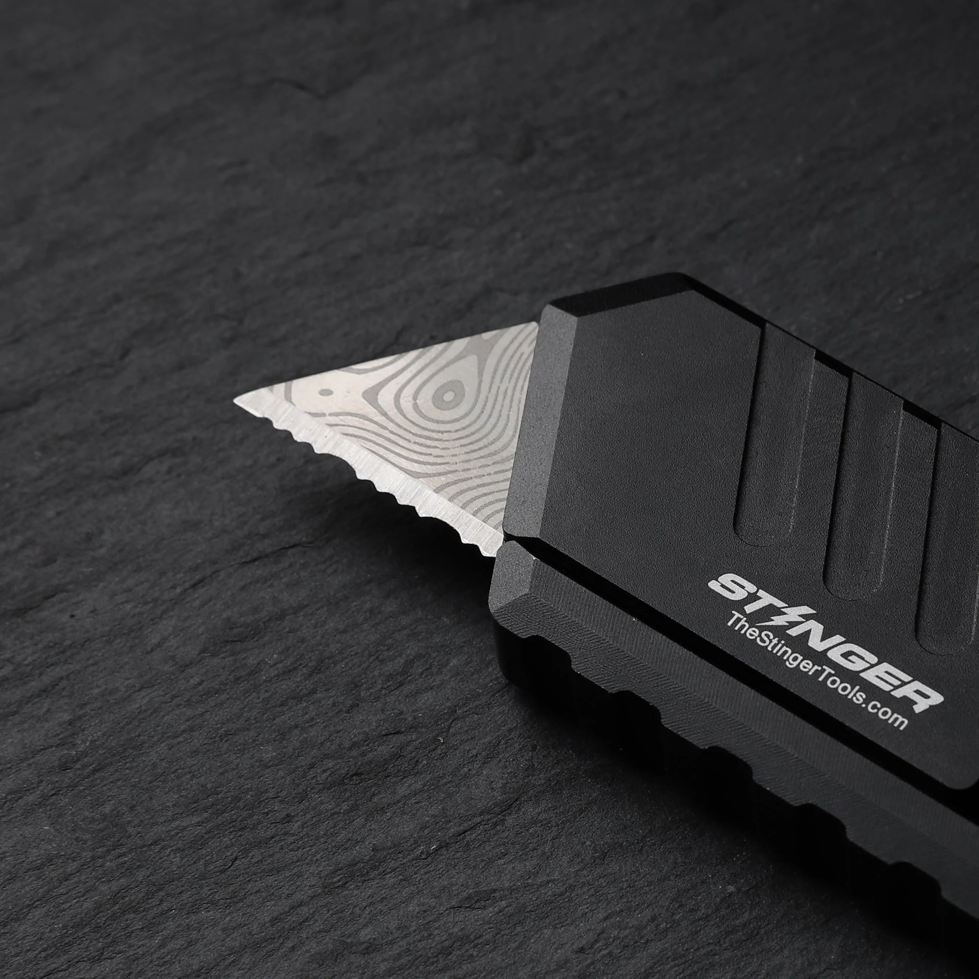 Stinger P01 Partially Serrated Utility Blade Replacement - Laser Engraved Silver Damascus Style (3 pcs) - Image 3