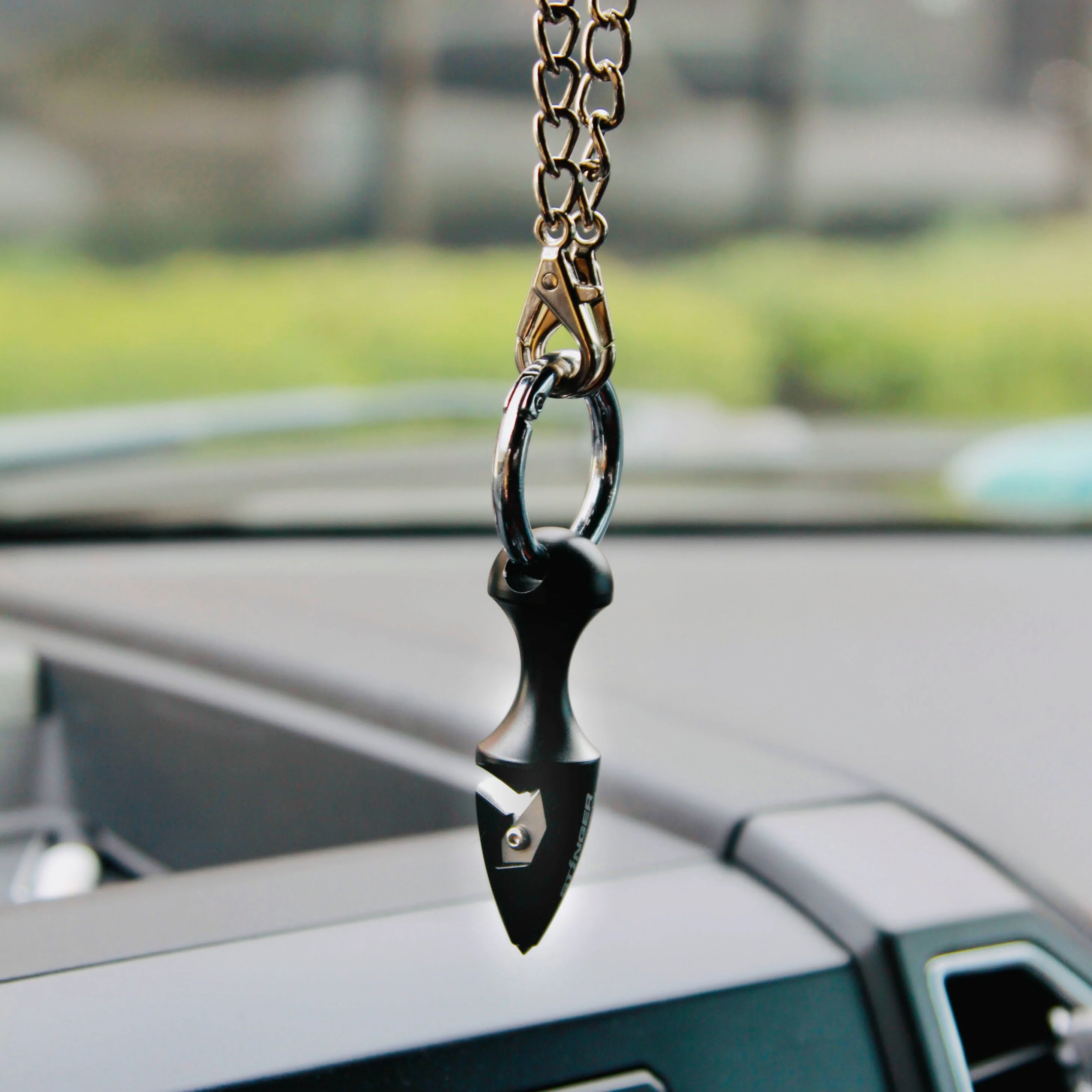 Stinger Self-Defense Keychain, Mini EDC Car Emergency Escape Tool, Seat Belt Cutter, Glass Breaker, Car Rearview Mirror Pendant Décor - Image 9