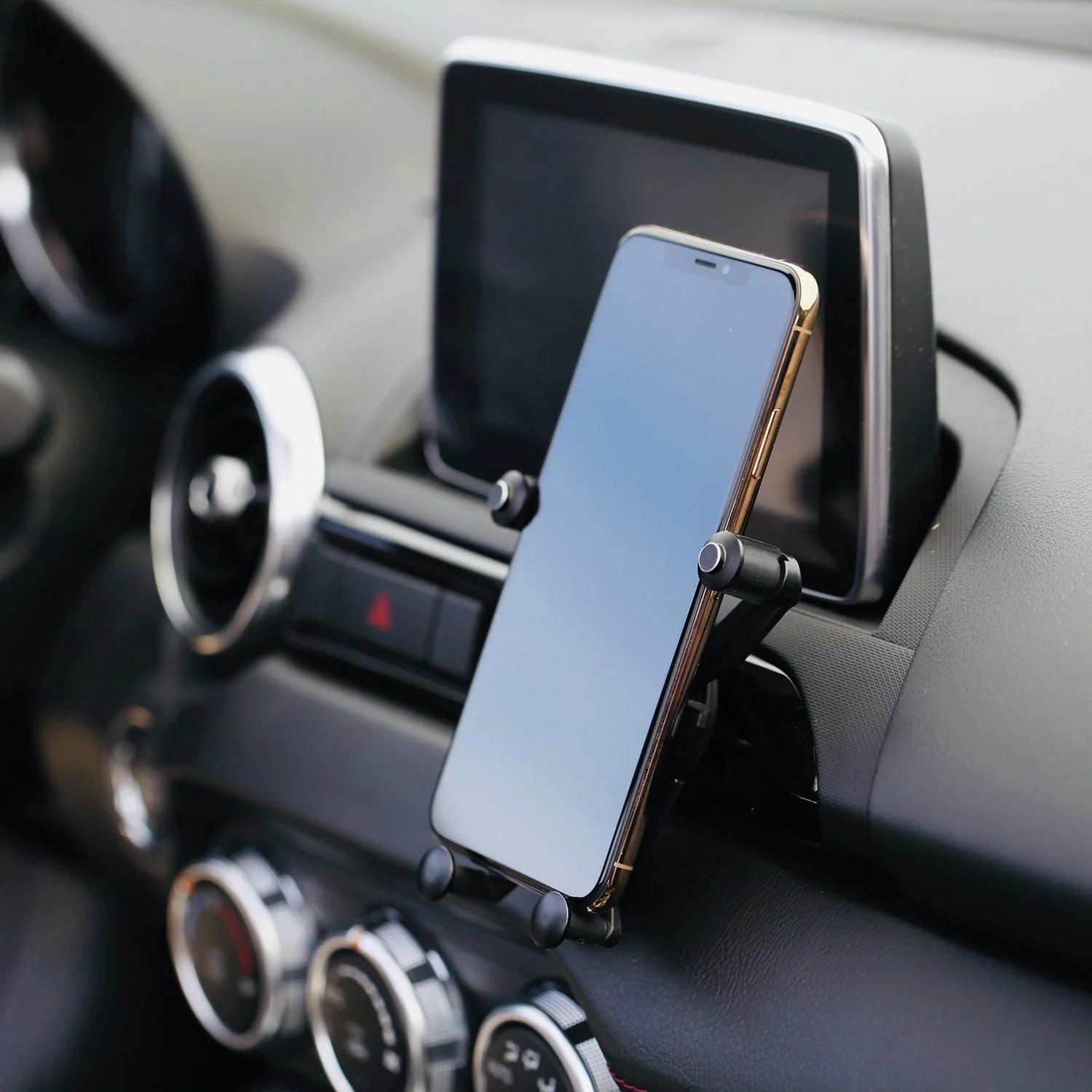 Stinger Spider Car Vent Mount Phone Holder Emergency Tool - Image 2