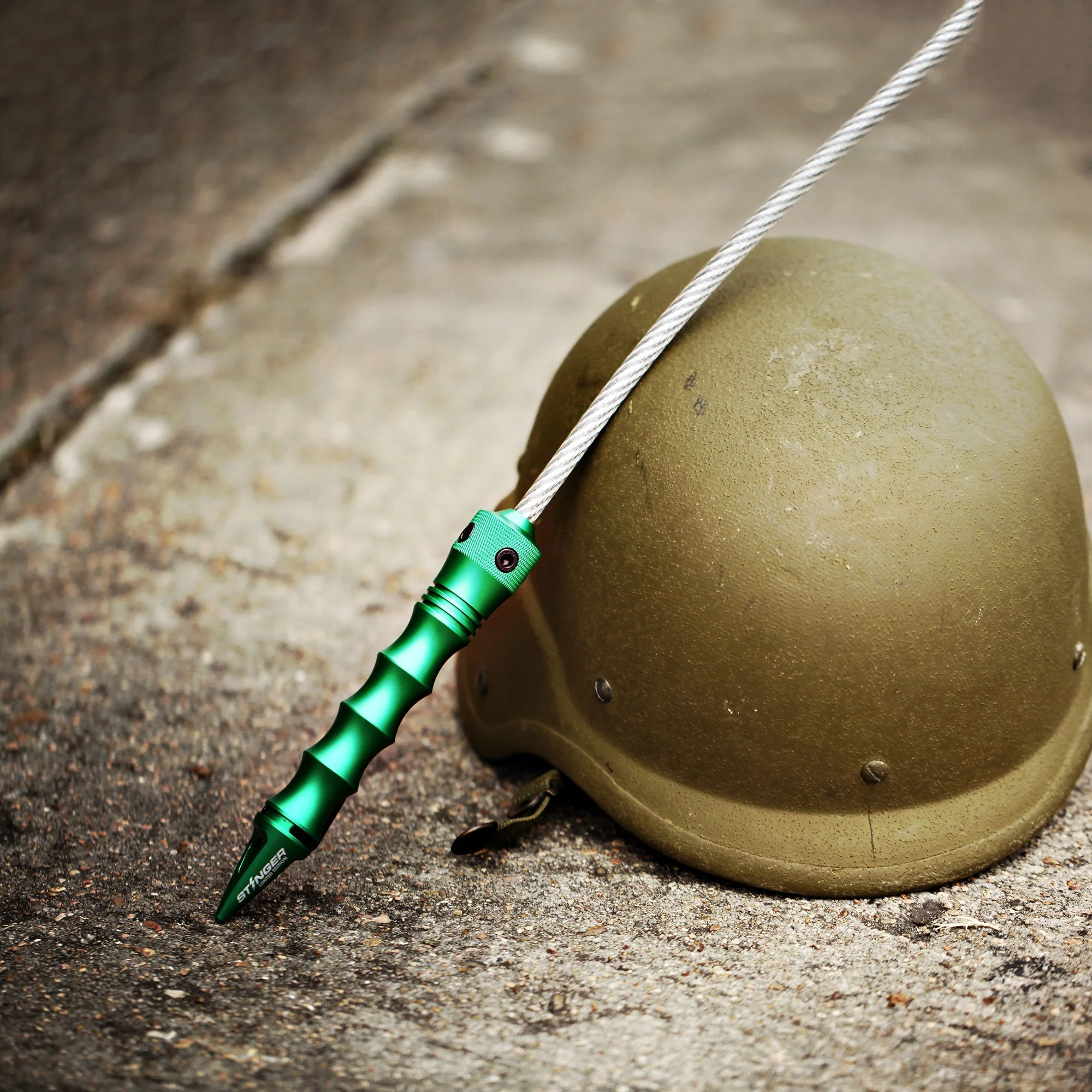 Stinger Whip Car Emergency Tool (Midnight Green) - Image 4
