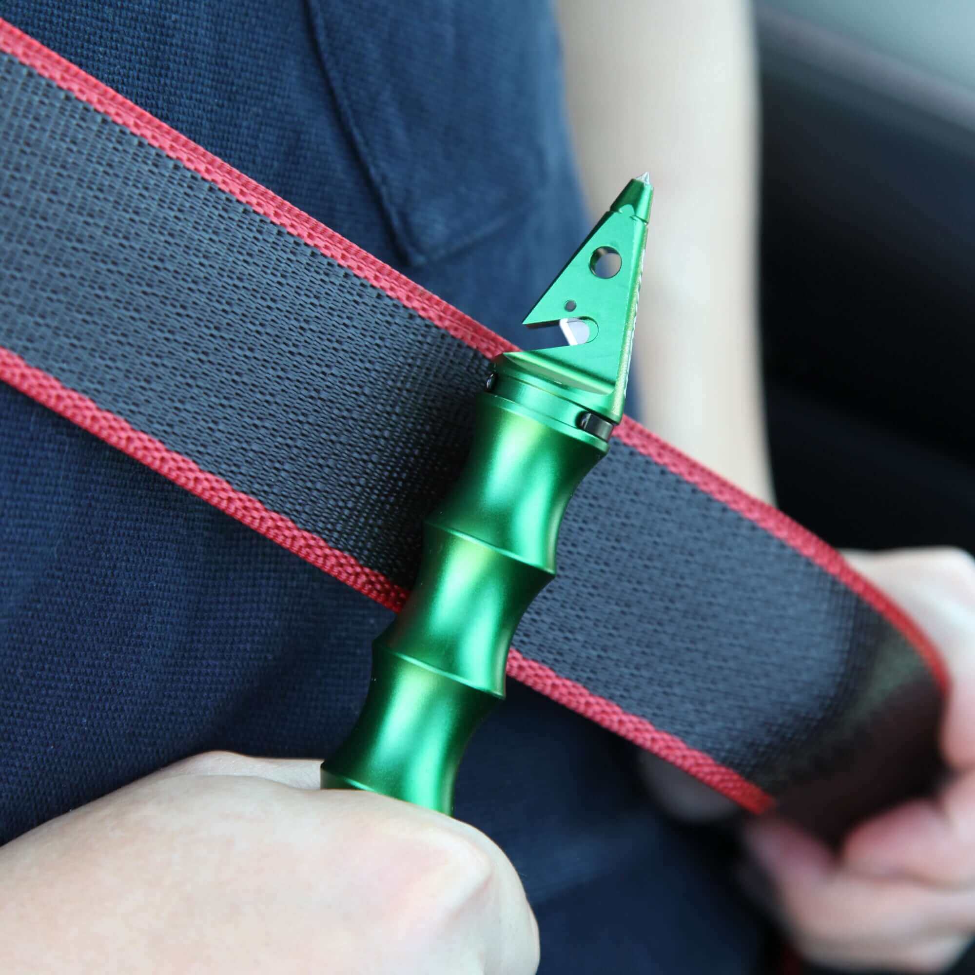 Stinger Whip Car Emergency Tool with Seat Belt Cutter and Window Breaker (Elite Edition, Green) - Image 5