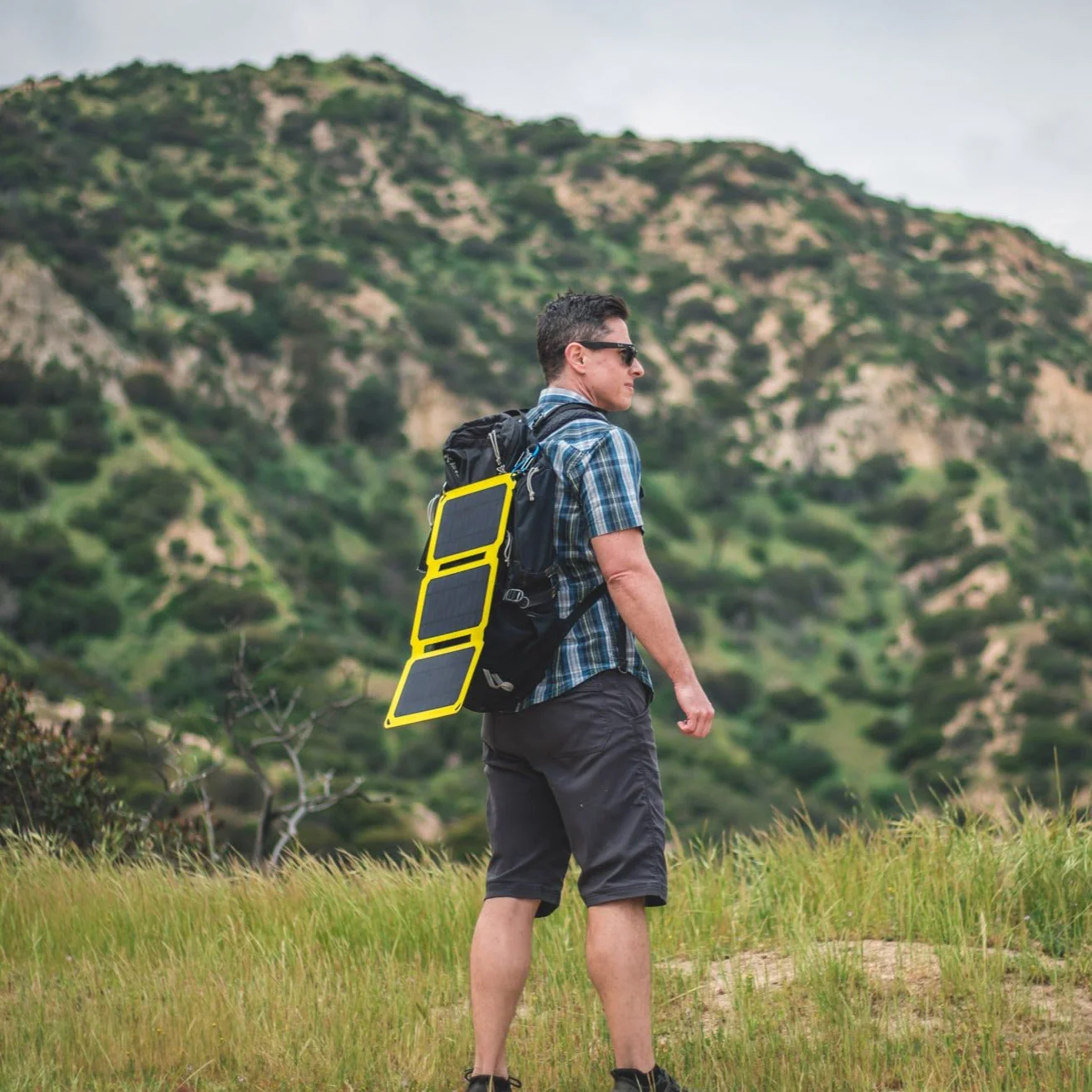 SunJack 25 Watt ETFE Foldable Portable Solar Panel Charger with Two 10000mAh Power Bank Batteries - Image 16