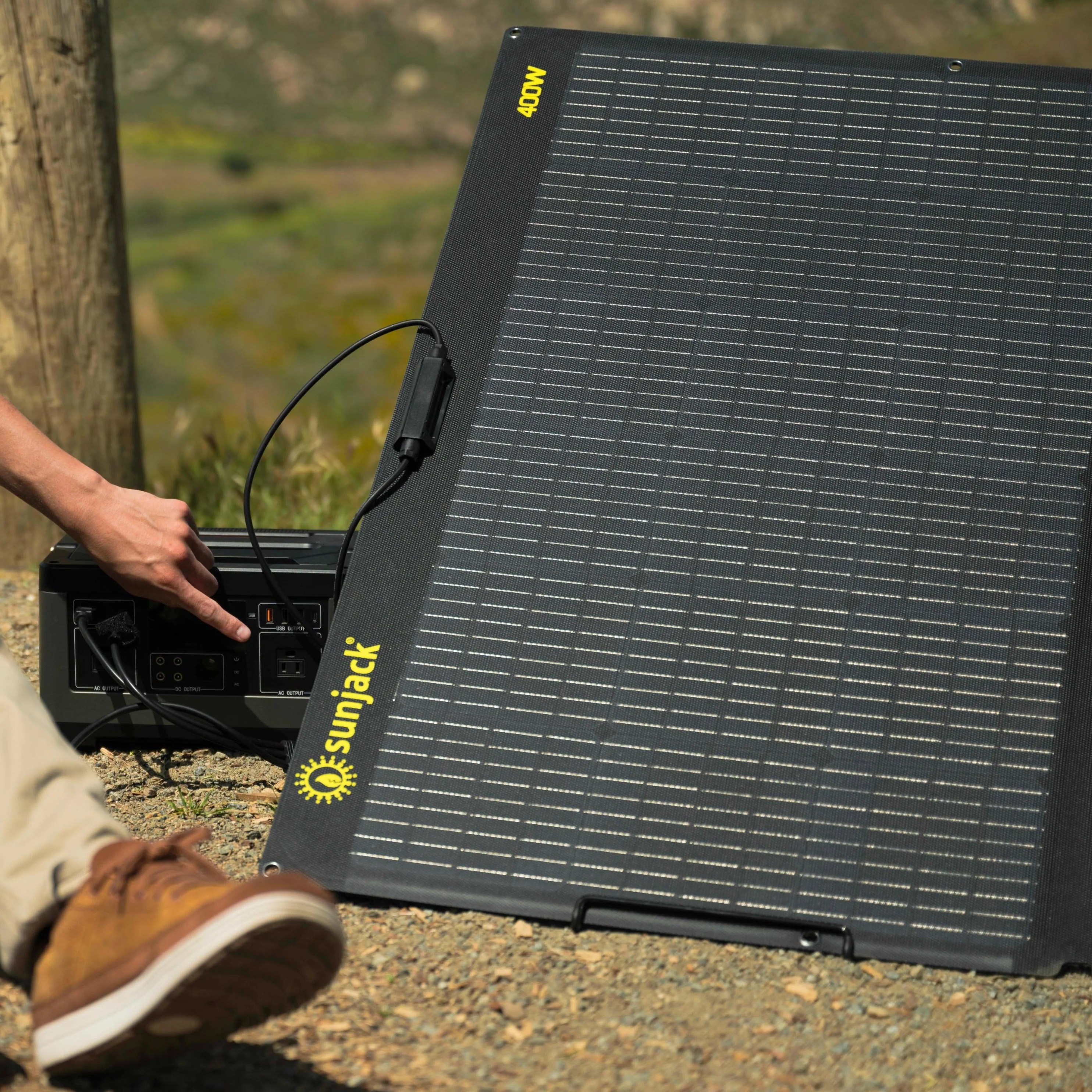 SunJack 400 Watt ETFE Foldable Portable Solar Panel Charger with Bracket Kickstands - Image 10